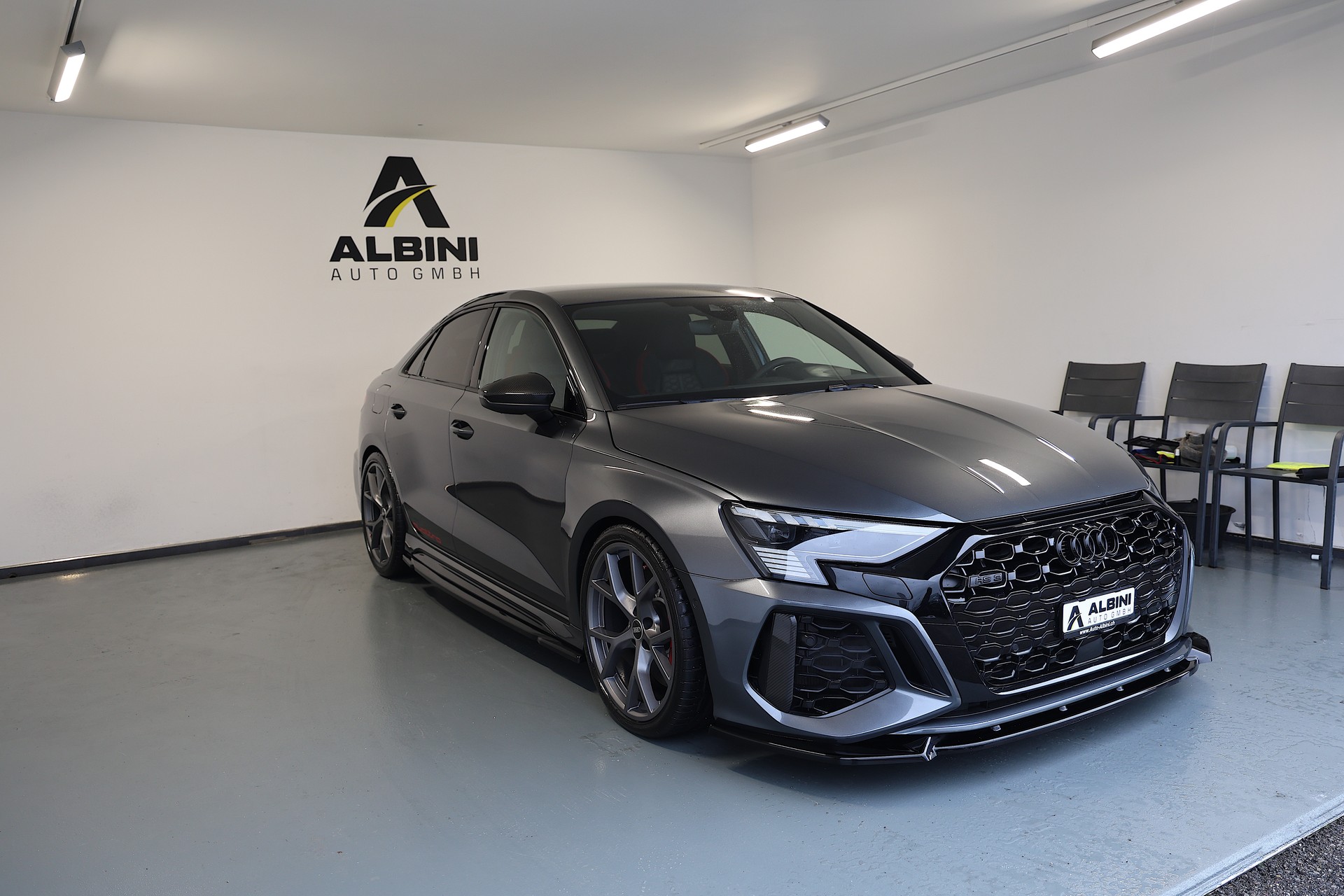 AUDI RS3 Limousine 2.5 TSI quattro *Unikat* *460PS* S-tronic-image-6