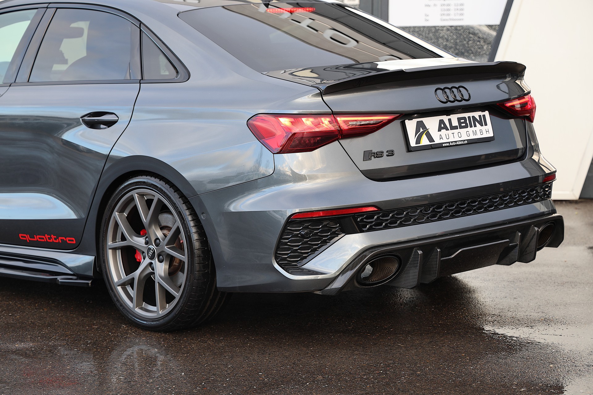 AUDI RS3 Limousine 2.5 TSI quattro *Unikat* *460PS* S-tronic-image-5