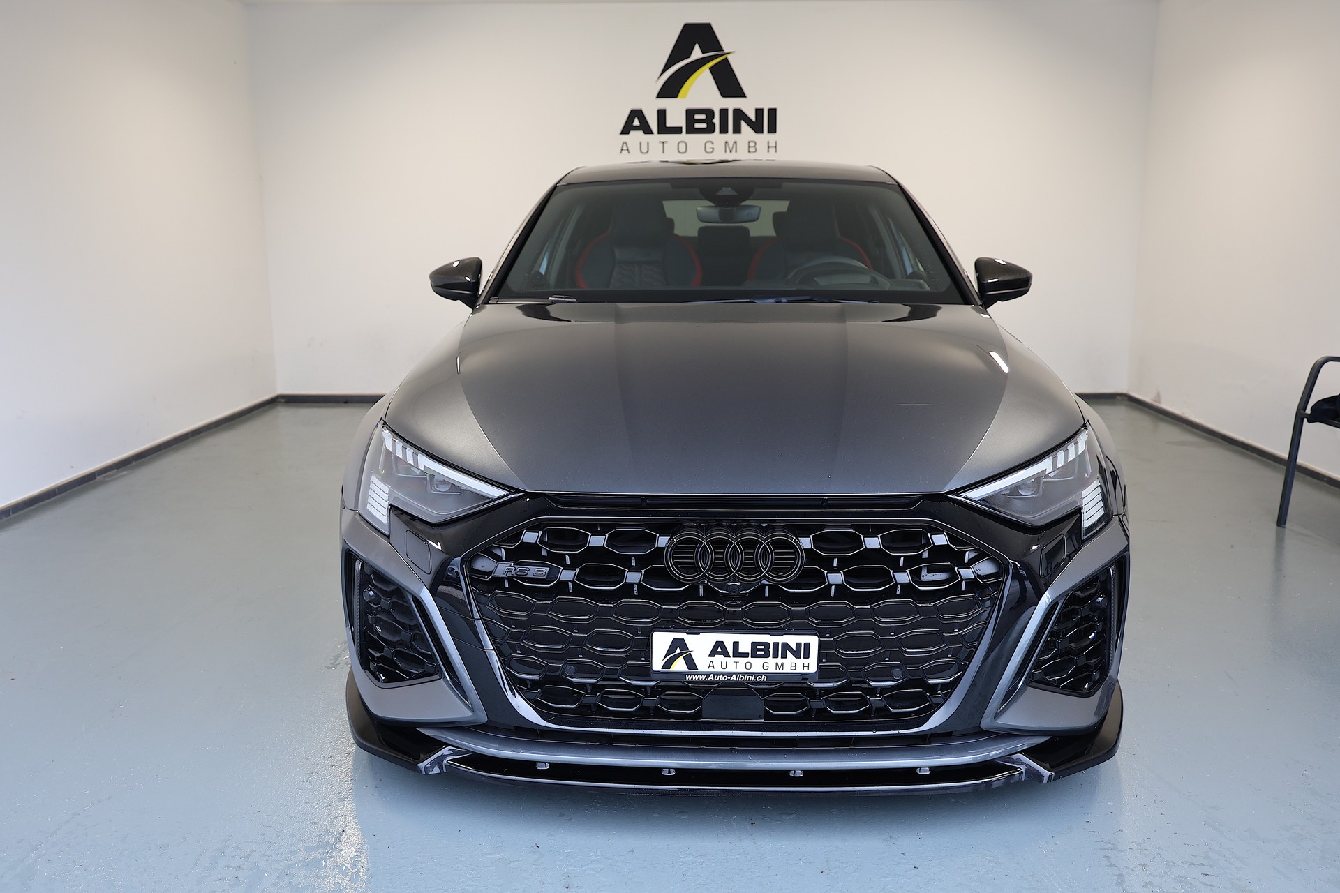 AUDI RS3 Limousine 2.5 TSI quattro *Unikat* *460PS* S-tronic-image-2