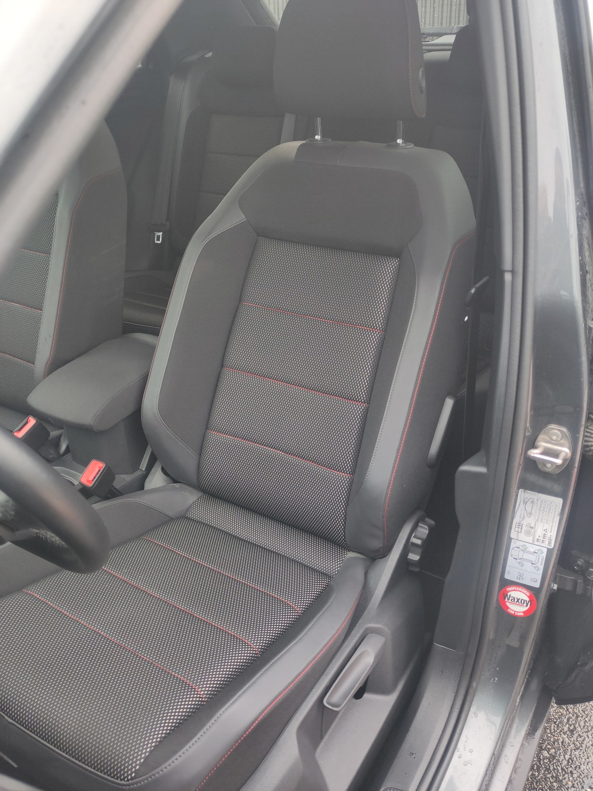 VW T-Roc 2.0 TSI Sport DSG 4Motion-image-5