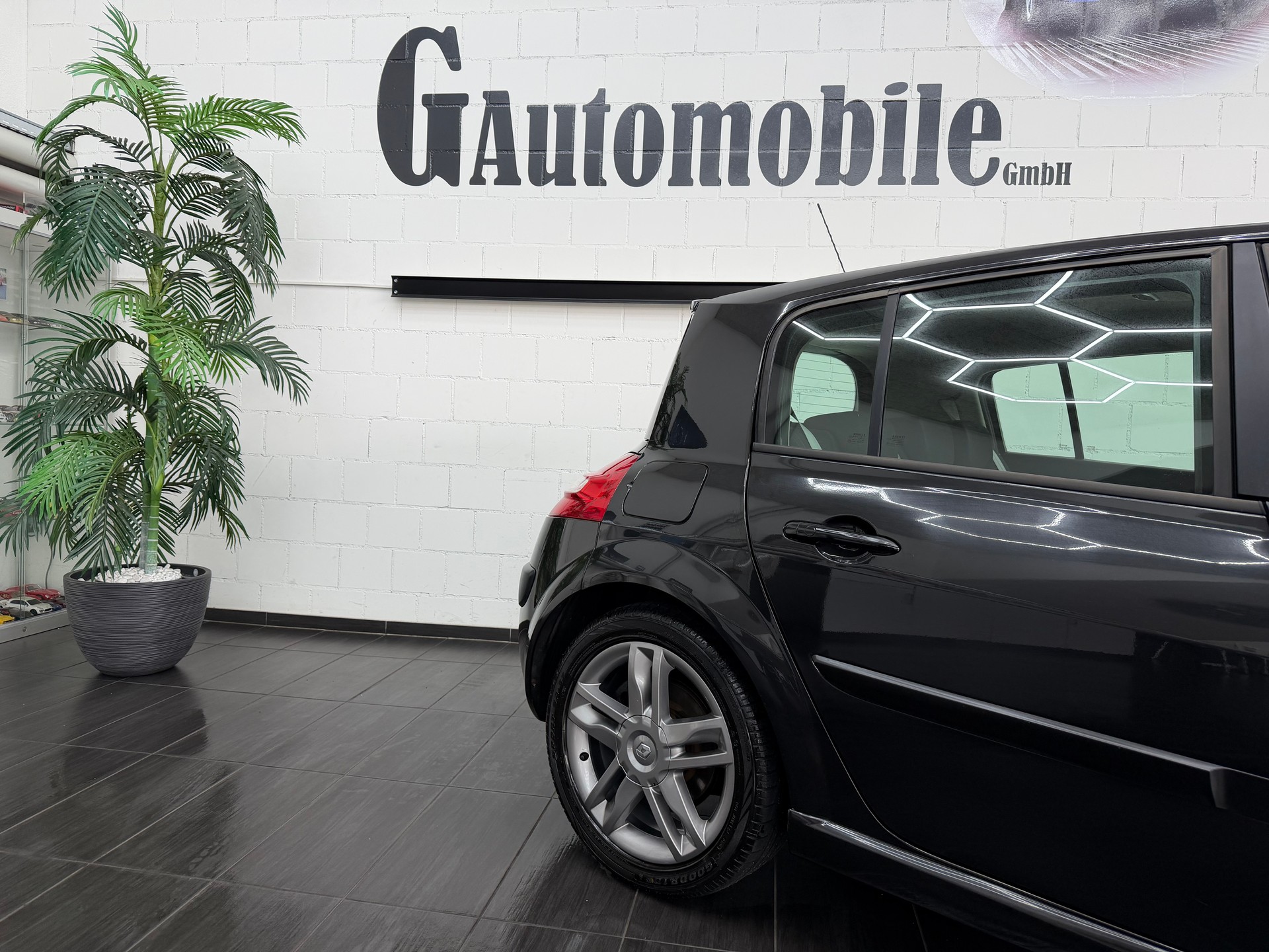 RENAULT Mégane 2.0 16V GT⭐️-showroom-element-3