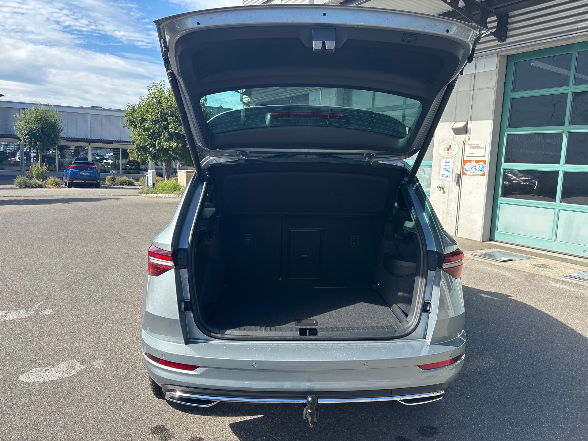 SKODA Karoq 2.0 TSI Sportline Dynamic Limited Edition 4x4 DSG-image-15