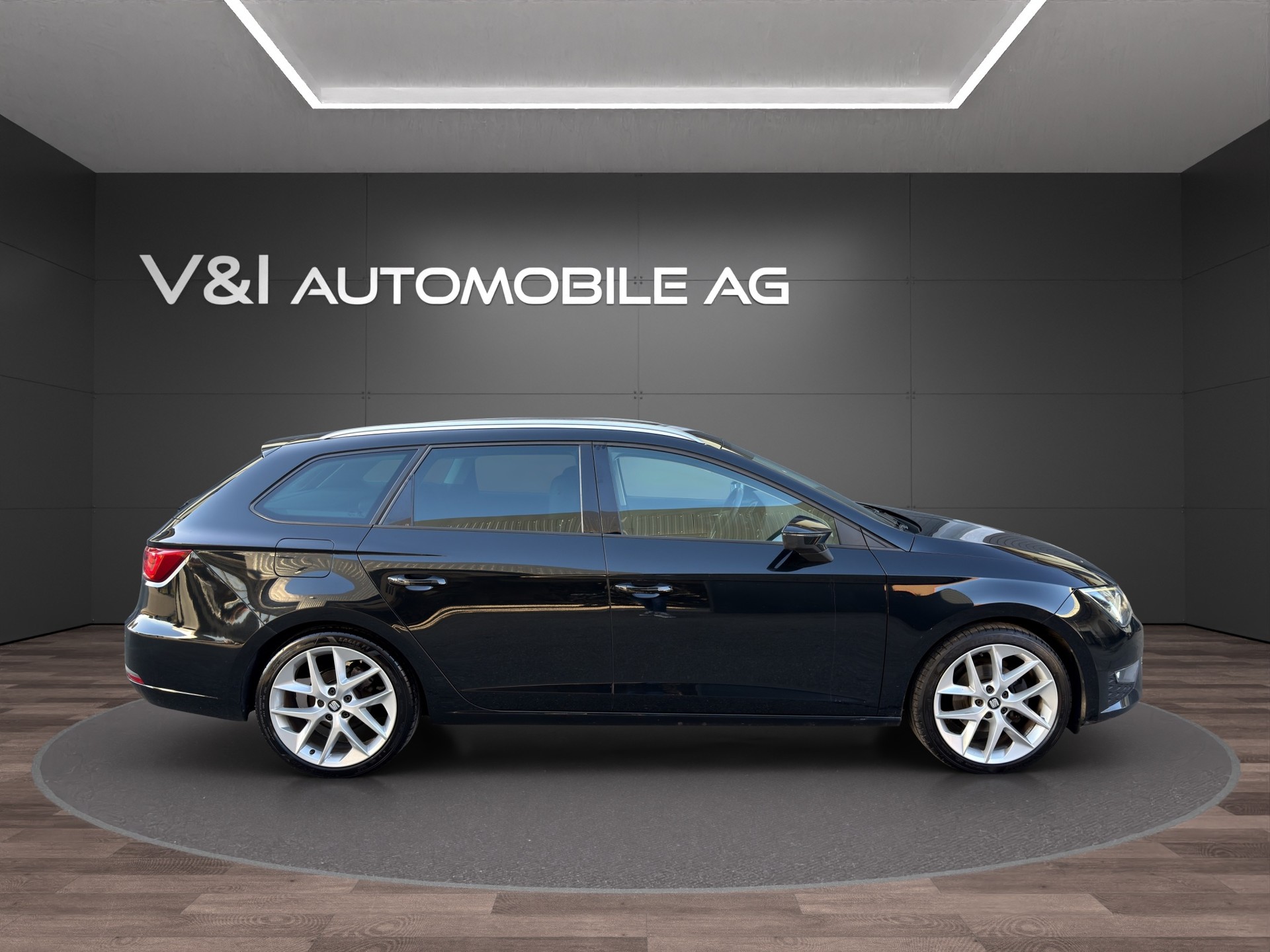 SEAT Leon ST 1.4 TSI FR Line DSG-image-7