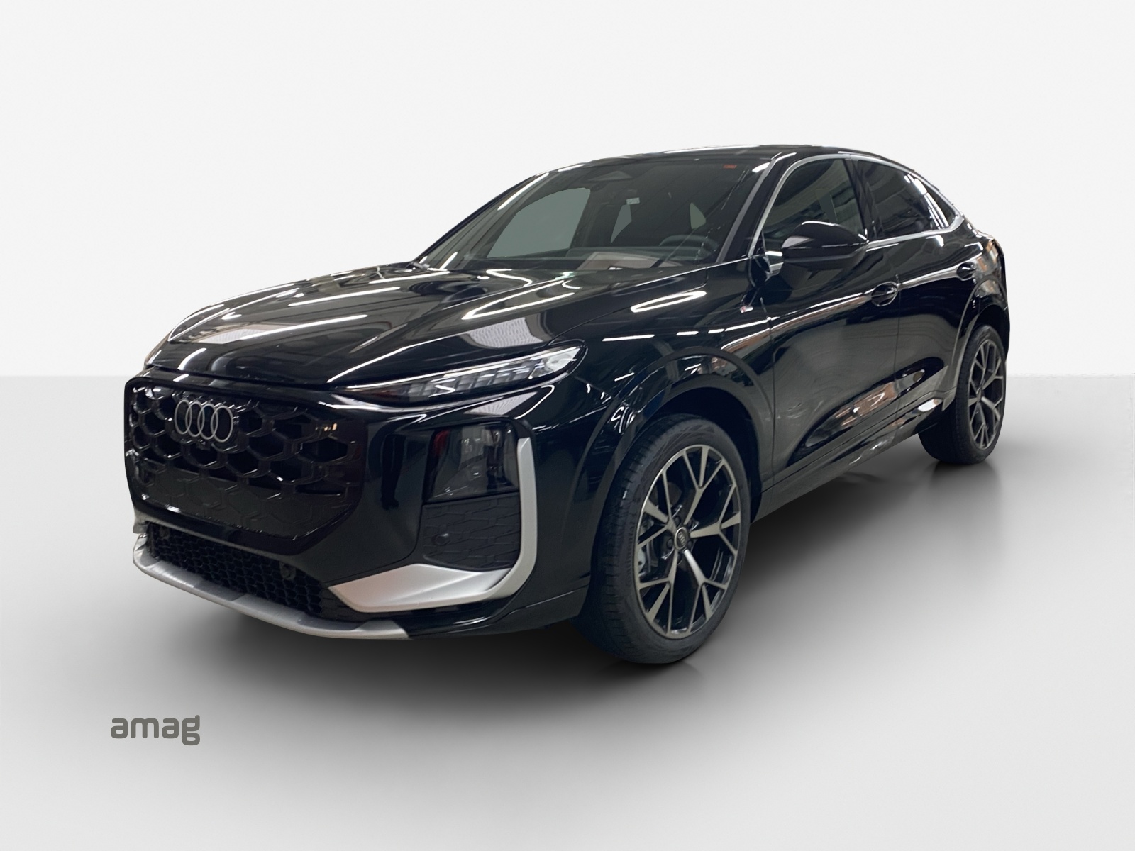 AUDI Q3 Sportback 110 kW TFSI S tronic-image-0