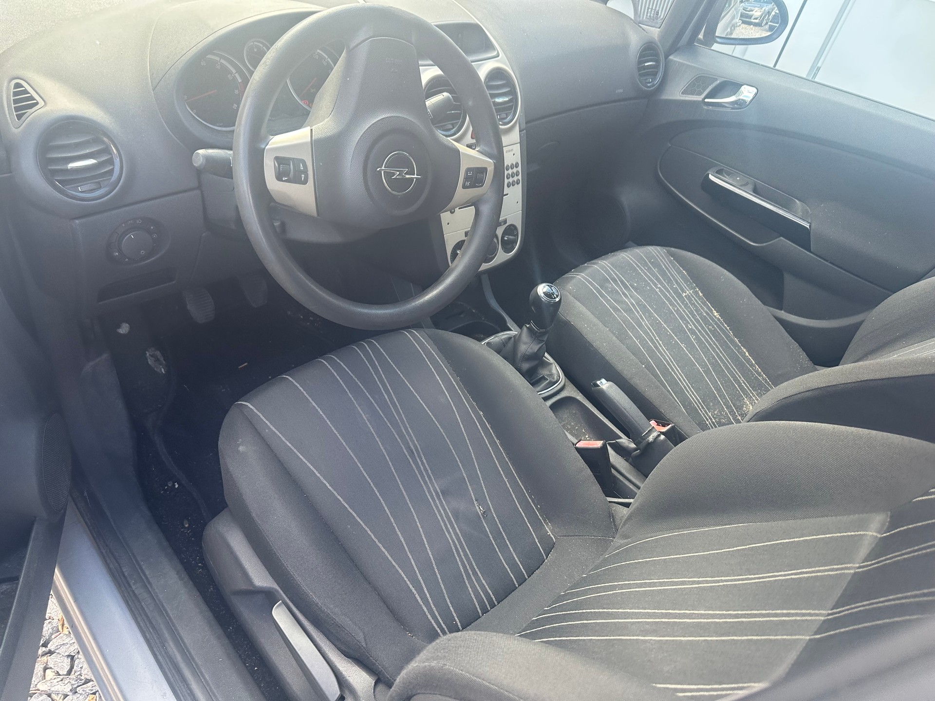 OPEL Corsa 1.4 TP Sport-image-2