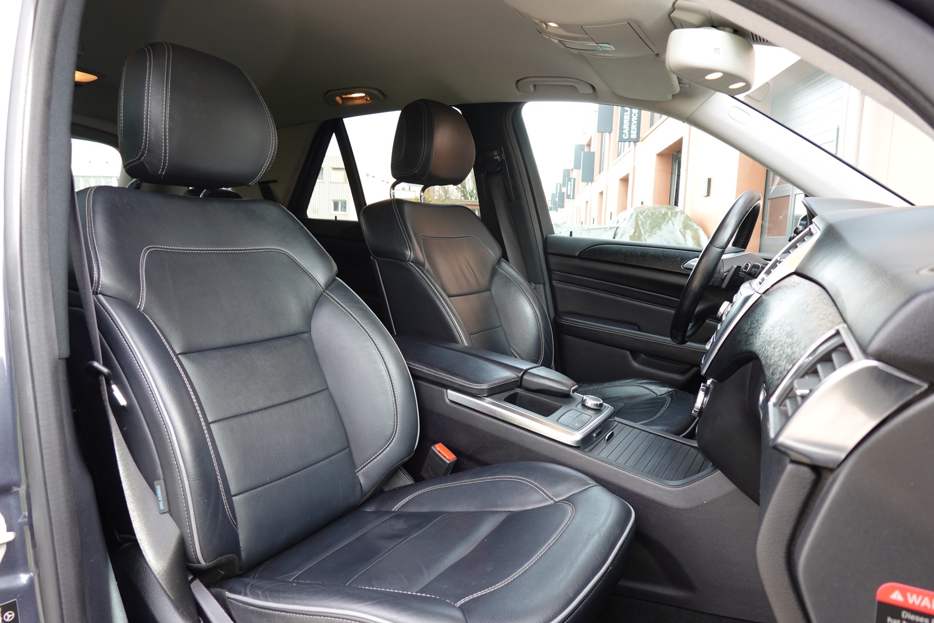 MERCEDES-BENZ ML 250 BlueTEC Edition 4Matic 7G-Tronic-image-24