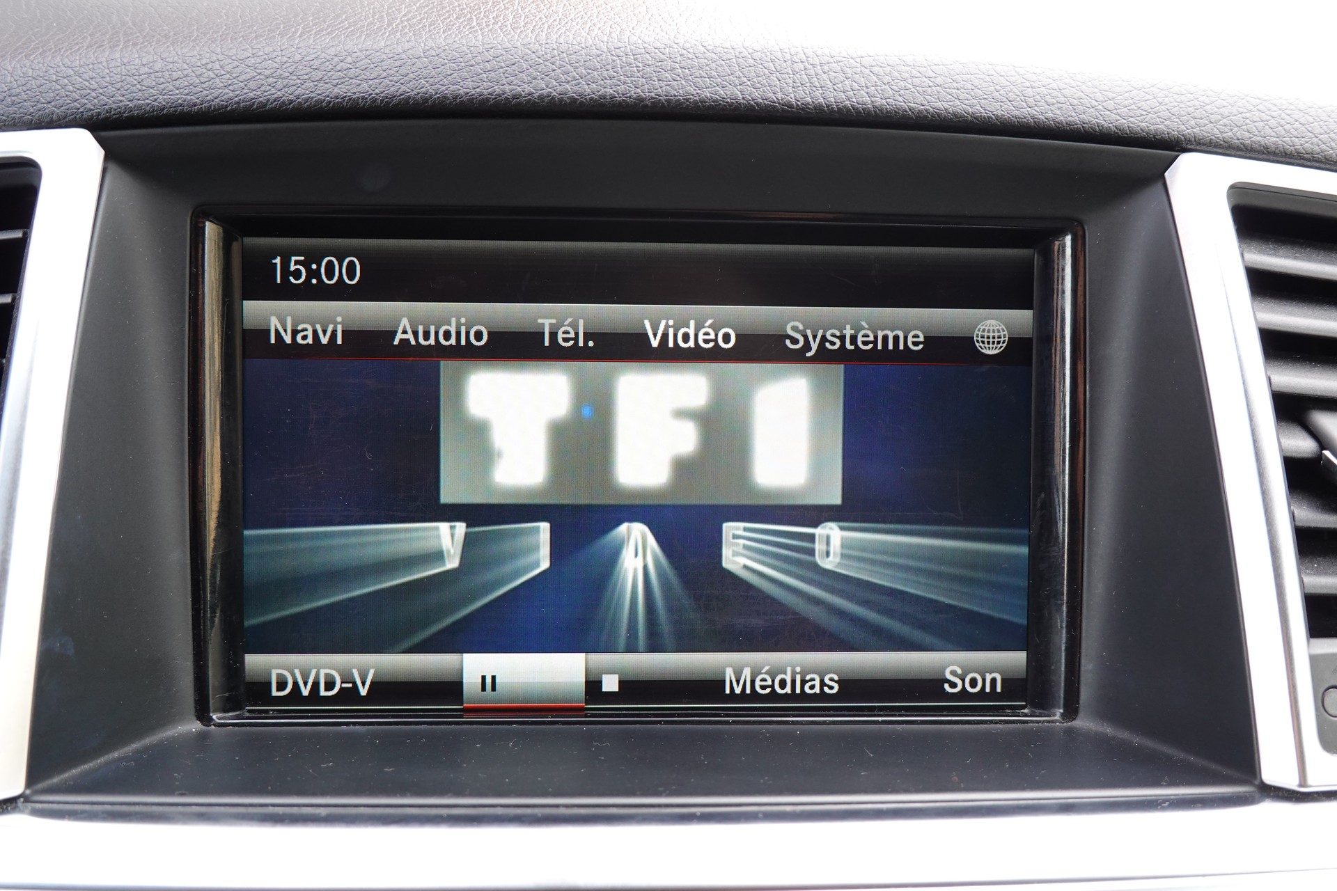 MERCEDES-BENZ ML 250 BlueTEC Edition 4Matic 7G-Tronic-image-21