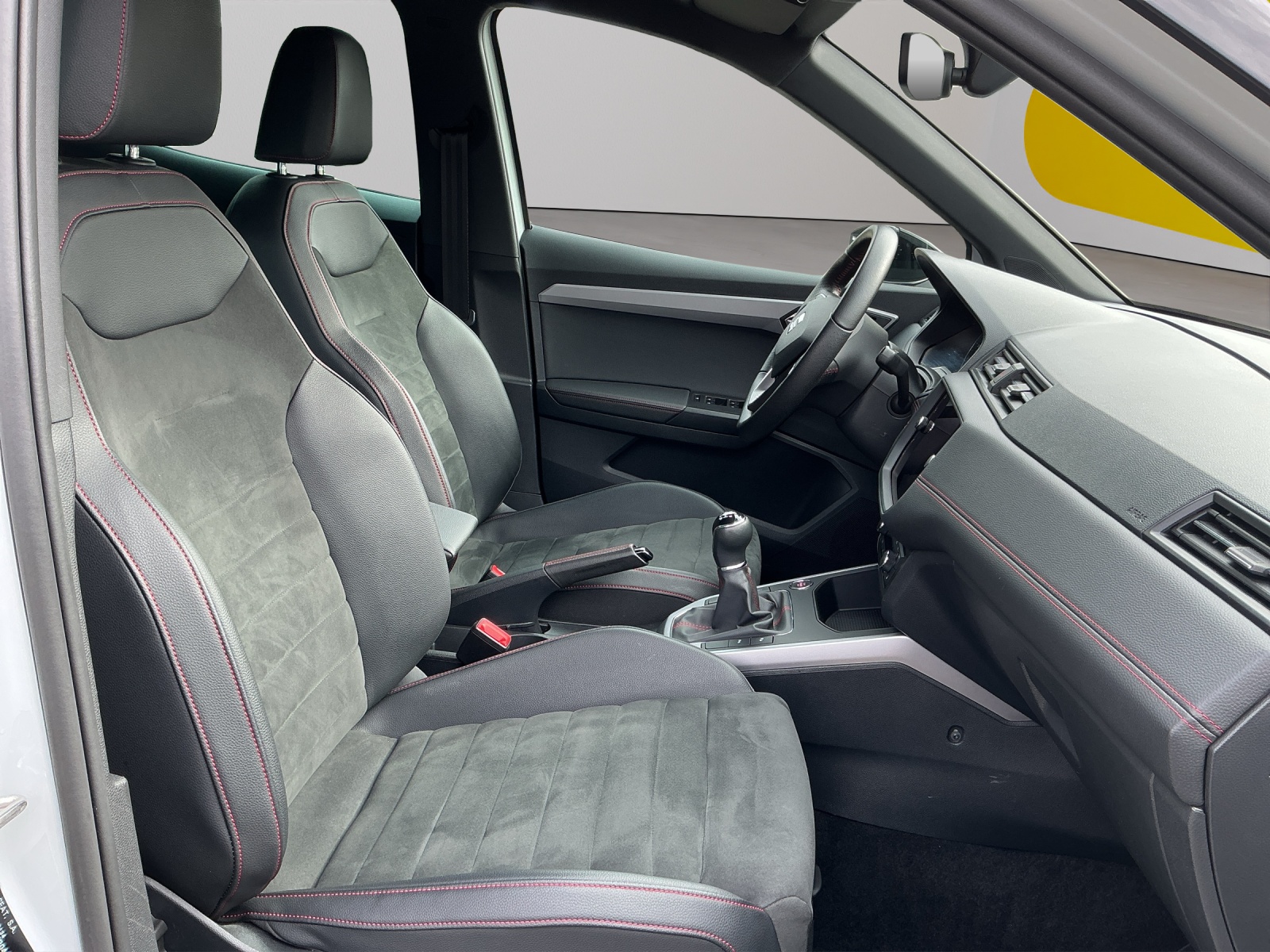 SEAT Arona 1.0 TGI CNG Hola FR-image-10