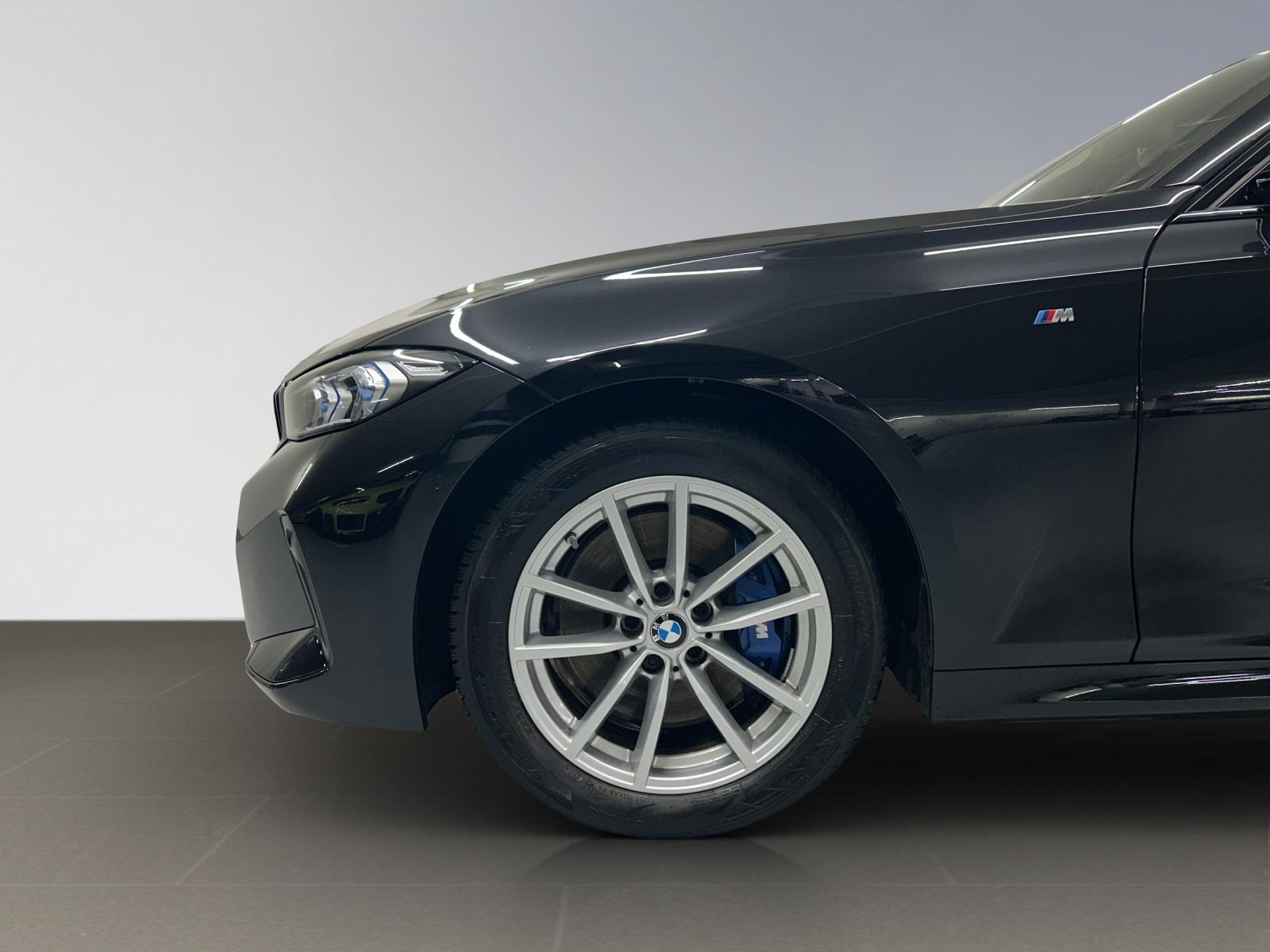 BMW 330d xDrive SAG Touring-image-8