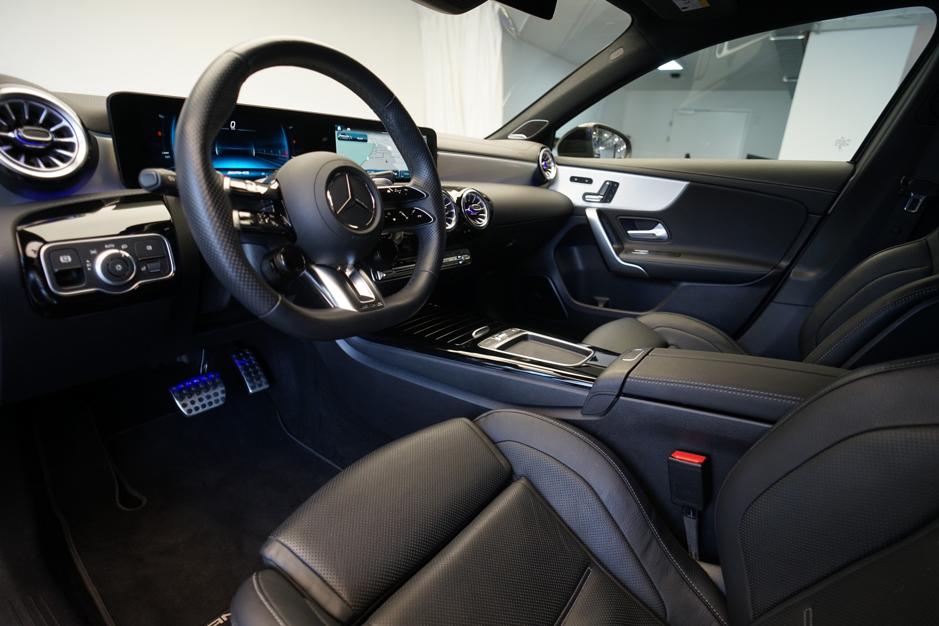 MERCEDES-BENZ A AMG 45 S 4Matic+ 8G-DCT-image-13