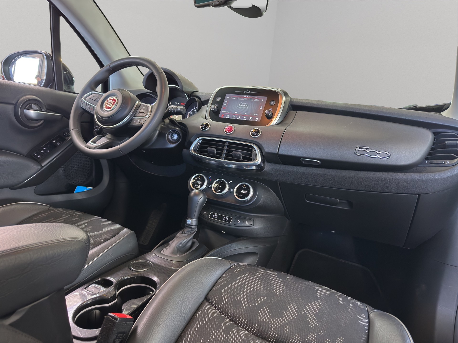 FIAT 500X 1.3 TBGSE City Cross-image-9