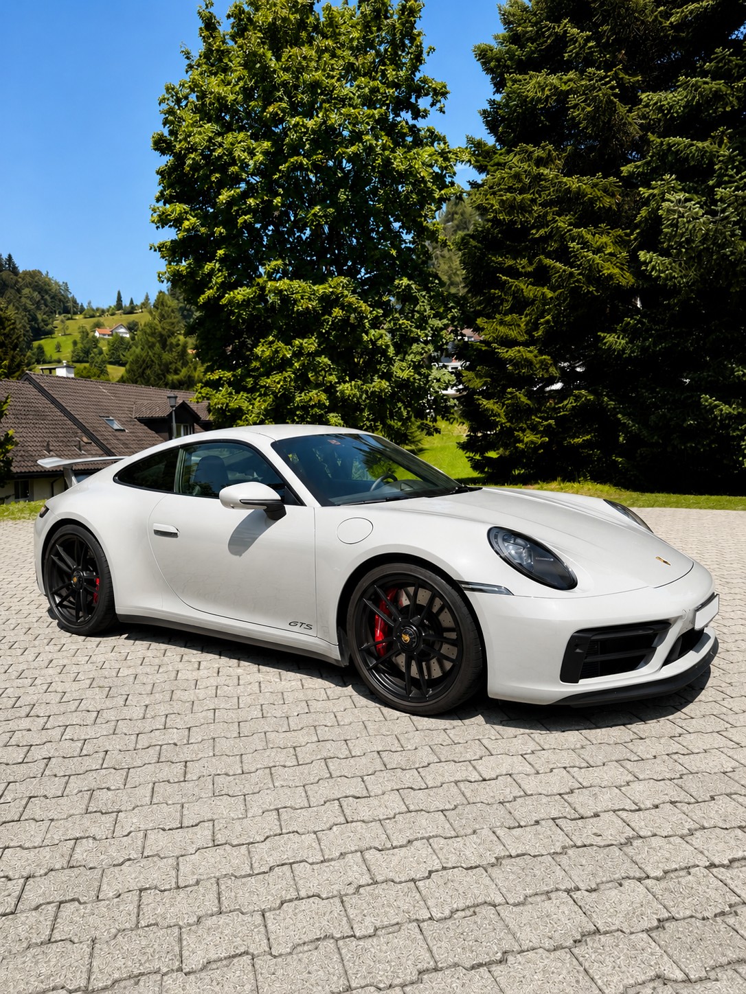 PORSCHE 911 Carrera 4 GTS PDK-image-1