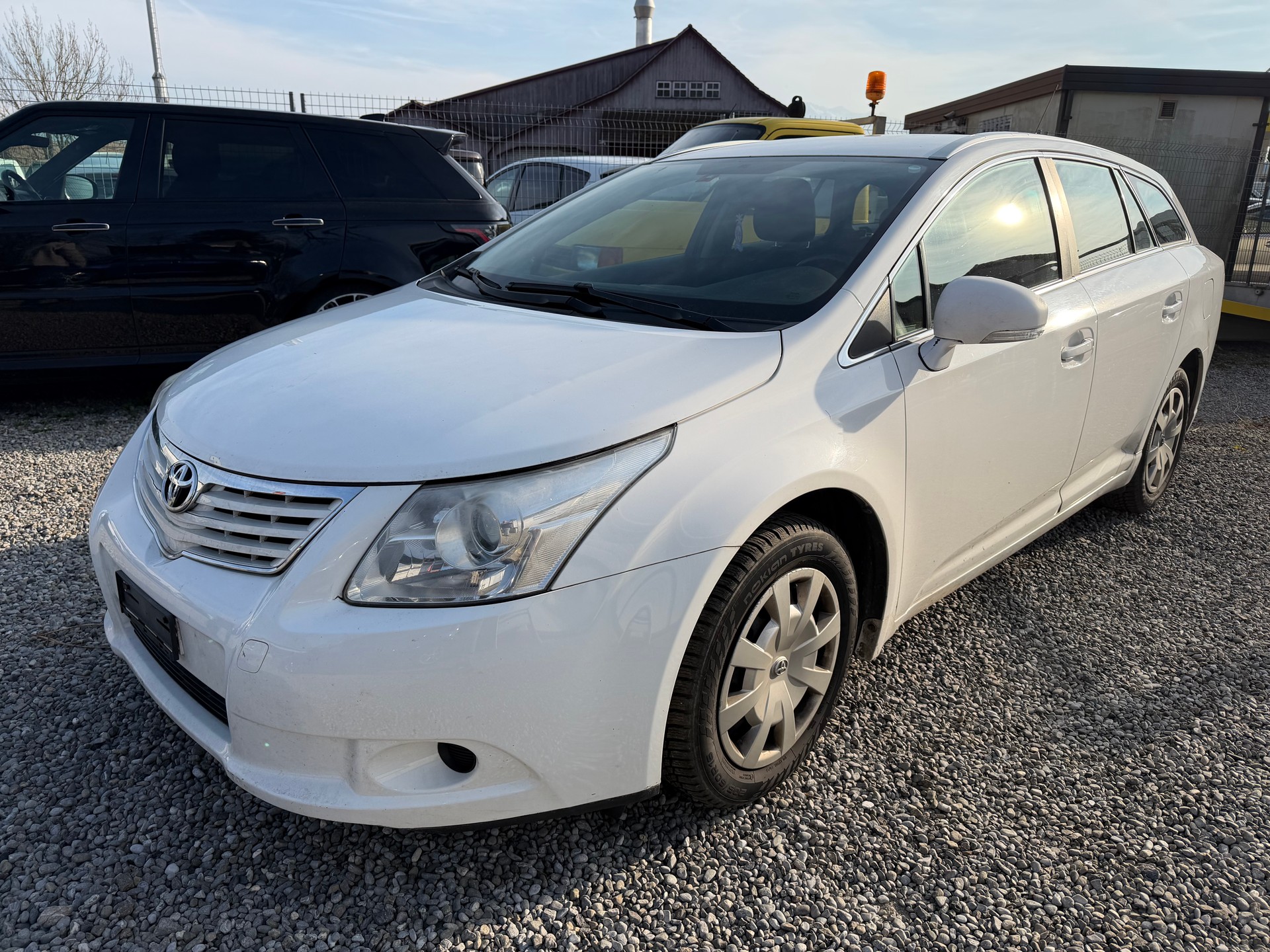 TOYOTA Avensis SW 1.8 Linea Terra Multidrive-image-0