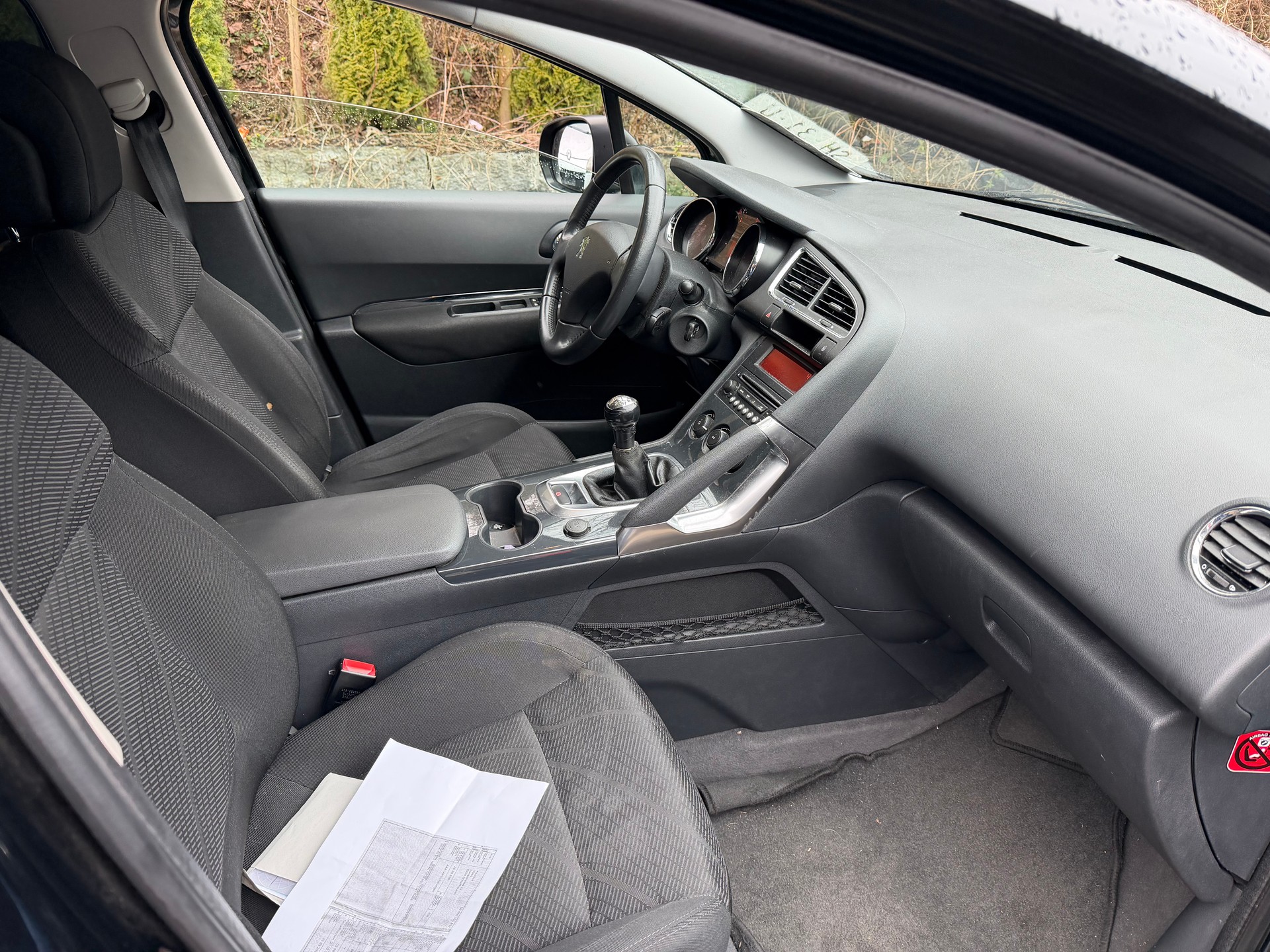 PEUGEOT 3008 1.6 16V VTI Business-image-6