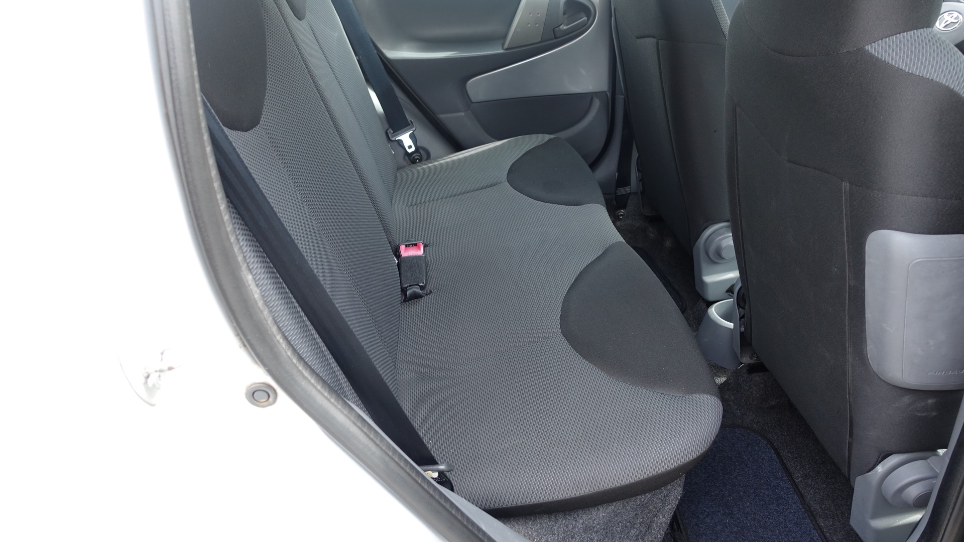 TOYOTA Aygo 1.0 Linea Luna-image-10