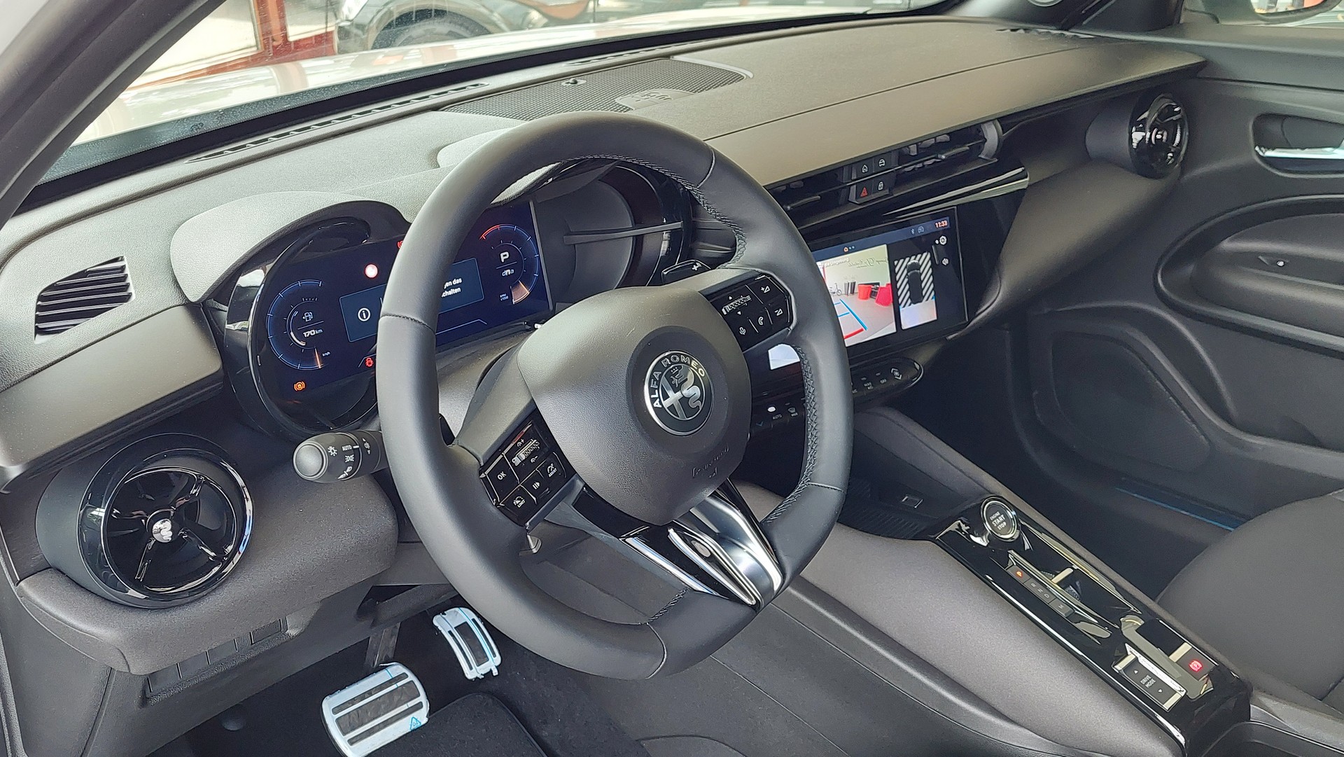 ALFA ROMEO Junior 1.2 48V Hybrid Q4-image-5
