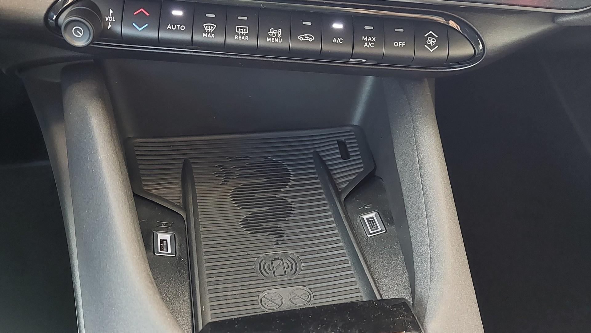ALFA ROMEO Junior 1.2 48V Hybrid Q4-image-14
