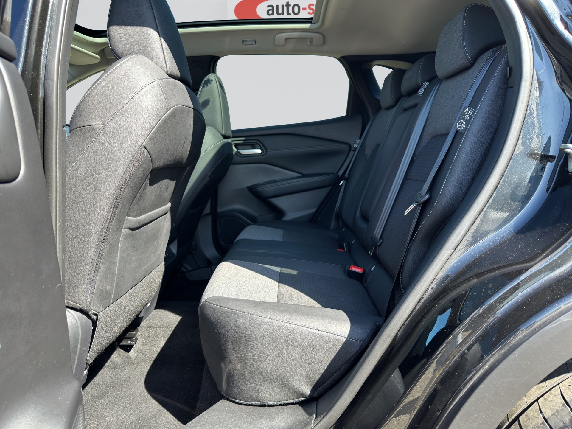 NISSAN Qashqai 1.3 DIG-T MHEV N-Connecta Xtronic-image-7