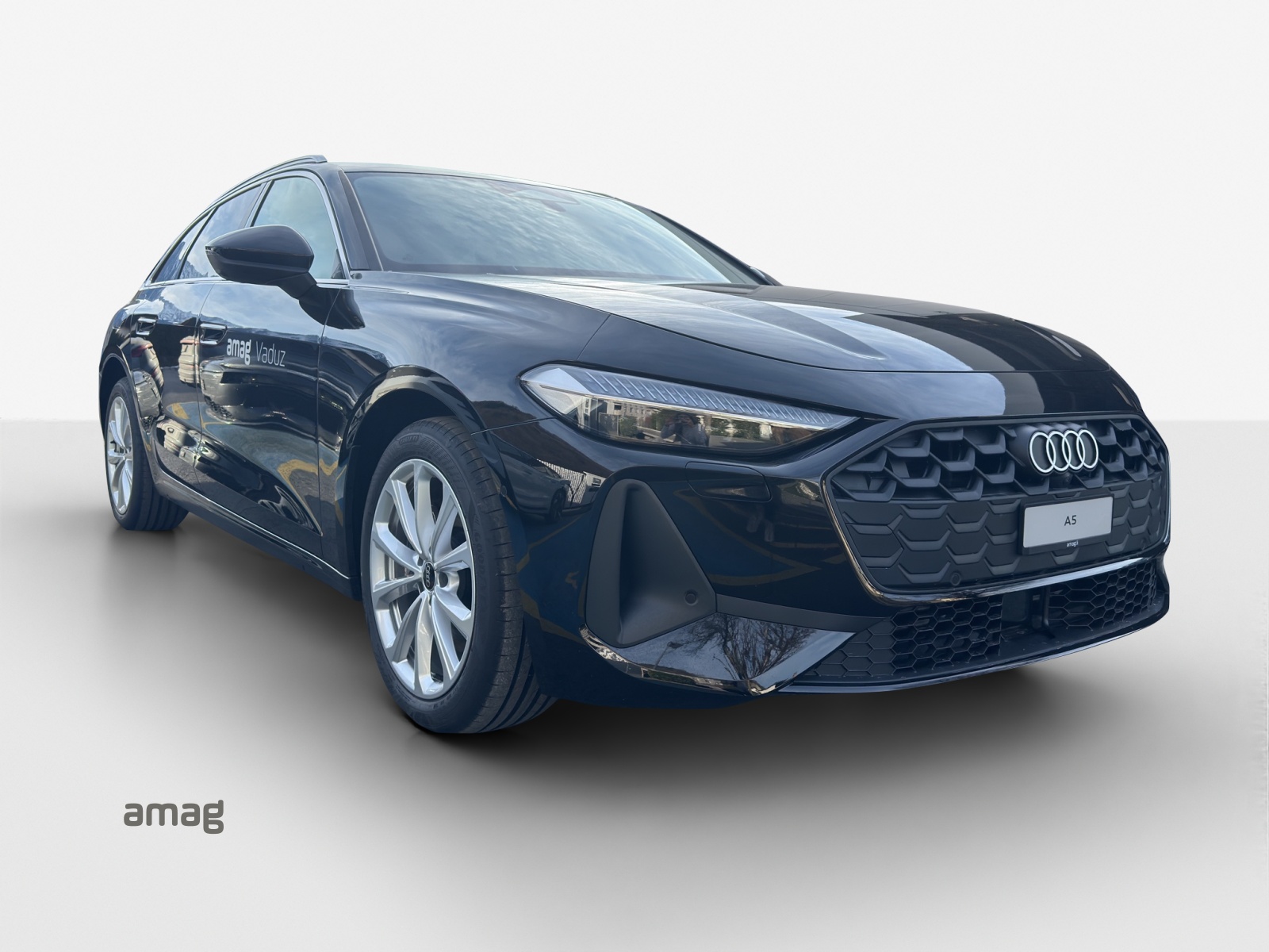 AUDI A5 Avant TDI quattro 150 kW Attraction S tronic-image-5