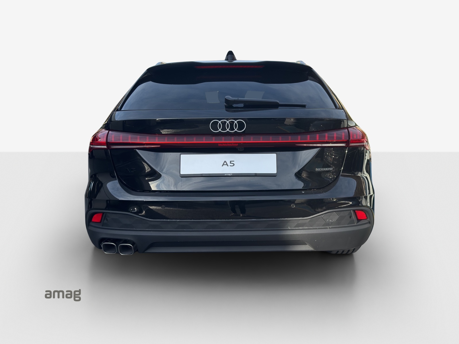 AUDI A5 Avant TDI quattro 150 kW Attraction S tronic-image-3