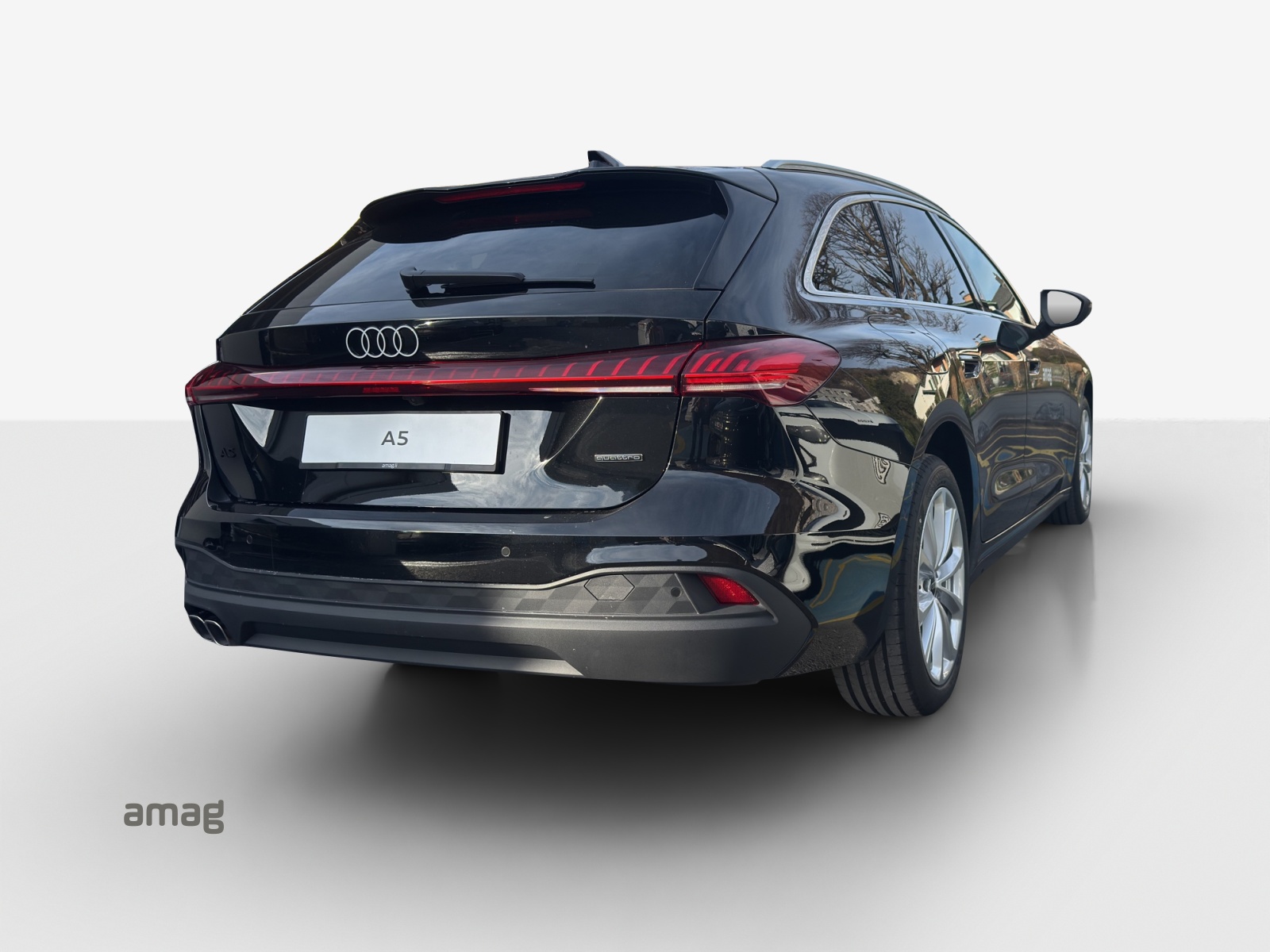 AUDI A5 Avant TDI quattro 150 kW Attraction S tronic-image-4