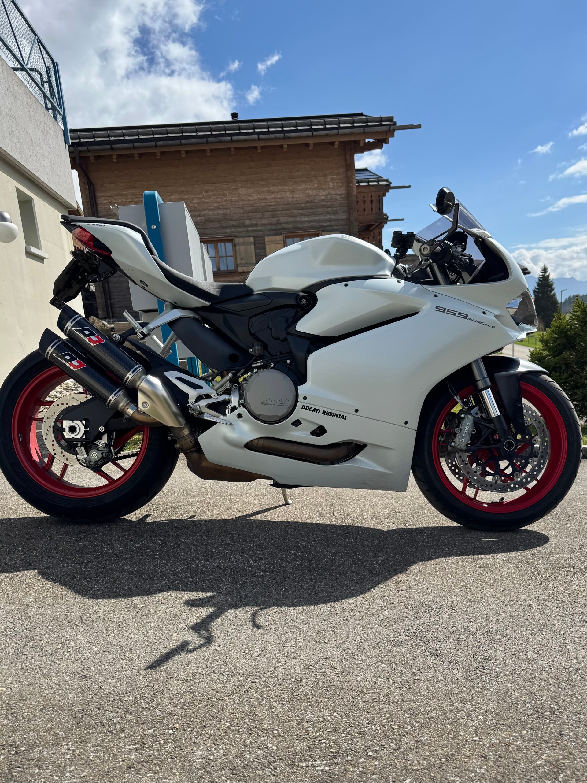 DUCATI Panigale 959-image-4