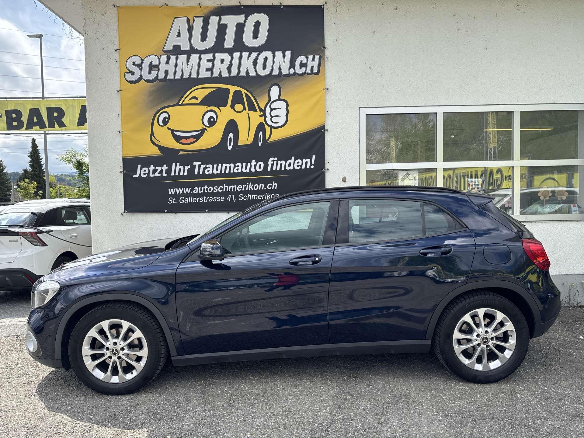 MERCEDES-BENZ GLA 200 d DCT-Automat-image-4