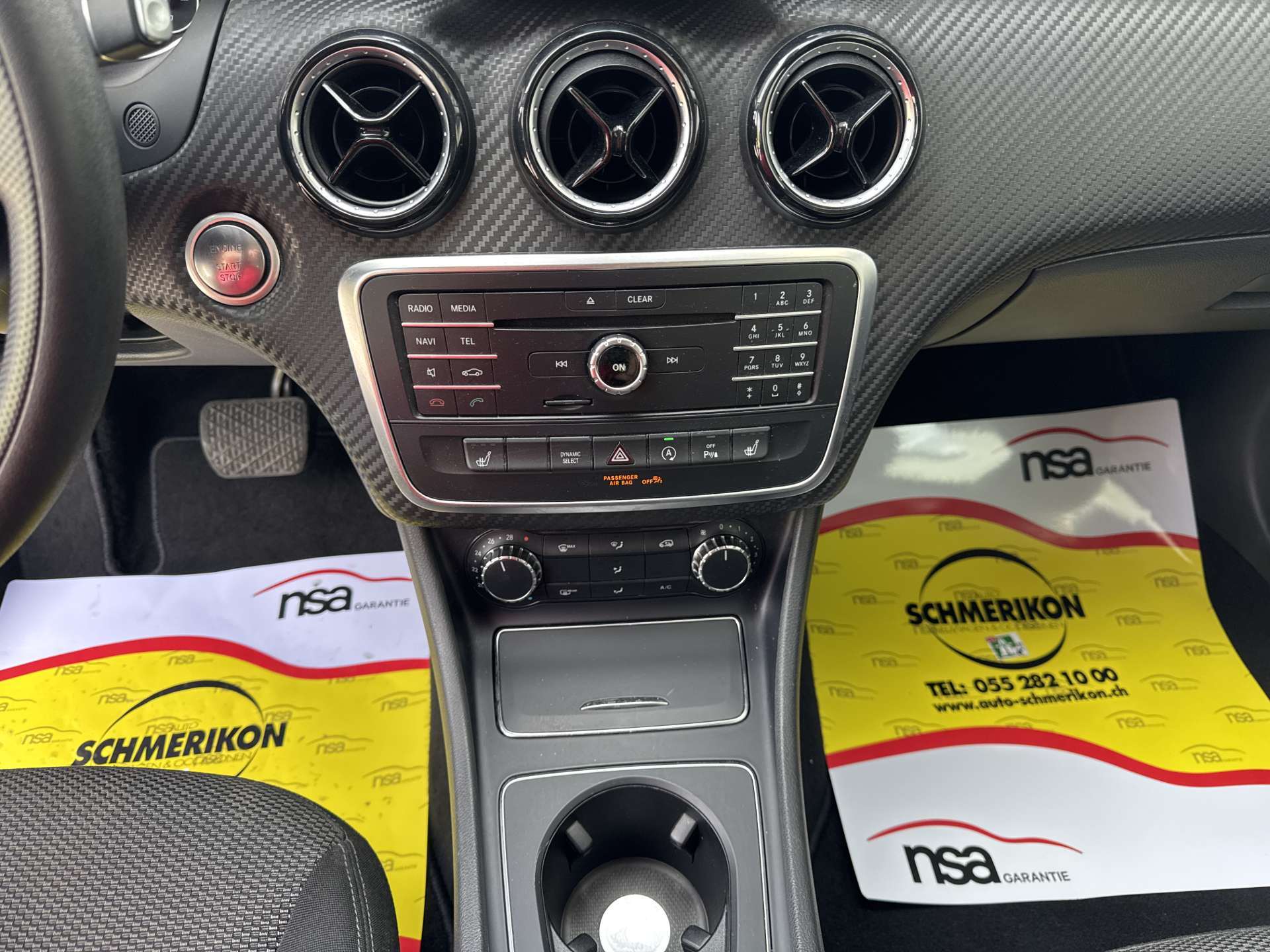 MERCEDES-BENZ GLA 200 d DCT-Automat-image-10