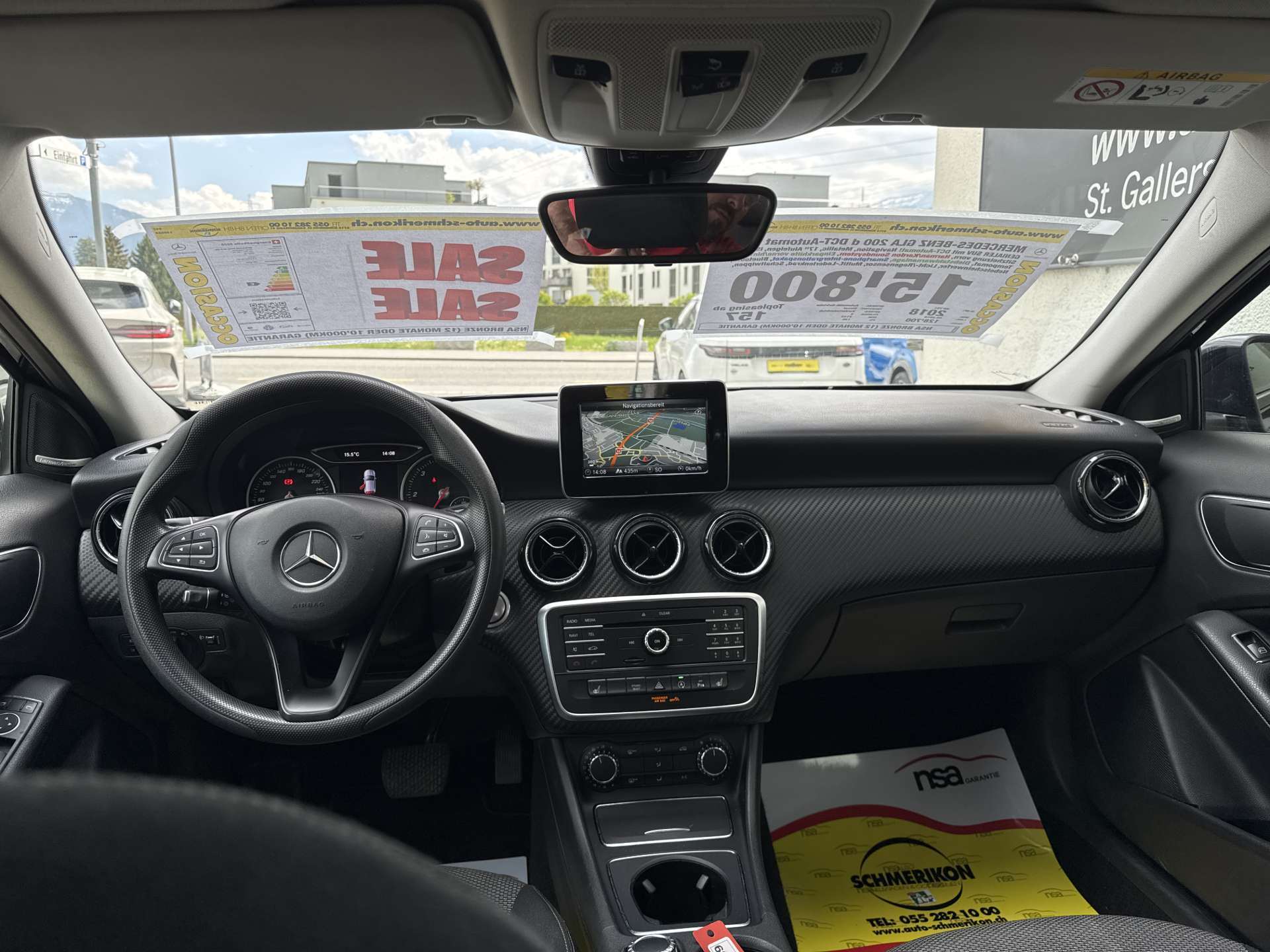 MERCEDES-BENZ GLA 200 d DCT-Automat-image-5
