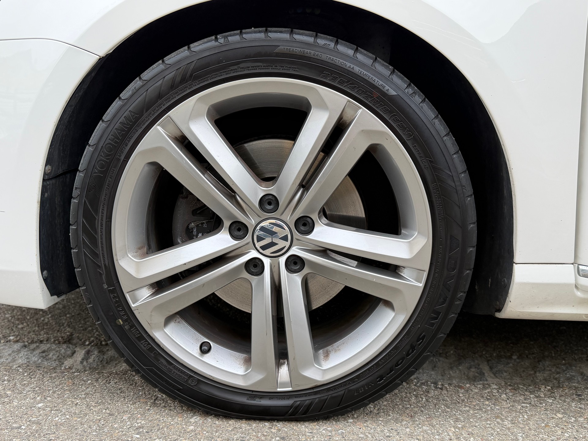 VW Passat Variant 2.0 TDI BMT R-Line 4MDSG-image-7