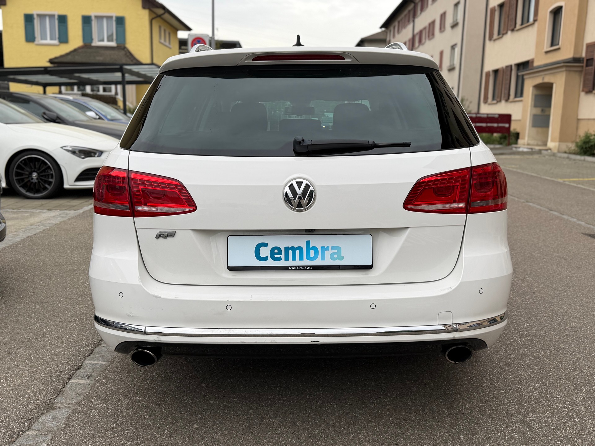 VW Passat Variant 2.0 TDI BMT R-Line 4MDSG-image-4