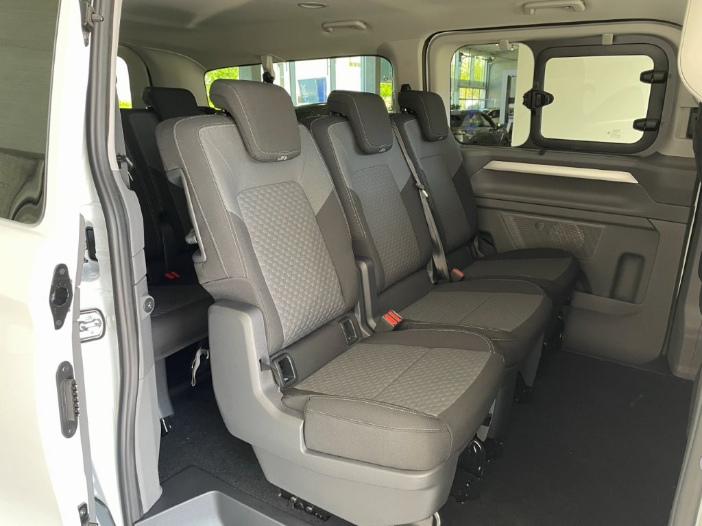 VW Caravelle 2.0 TDI Life LWB Aut 8-image-6