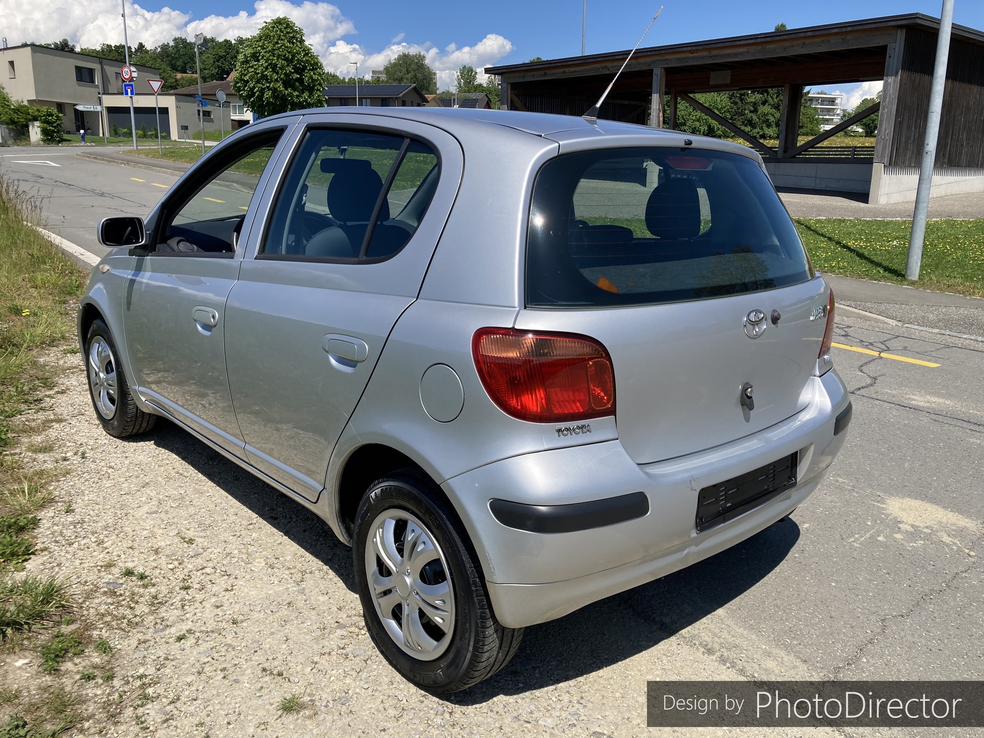 TOYOTA Yaris 1.3 Linea Sol-image-15