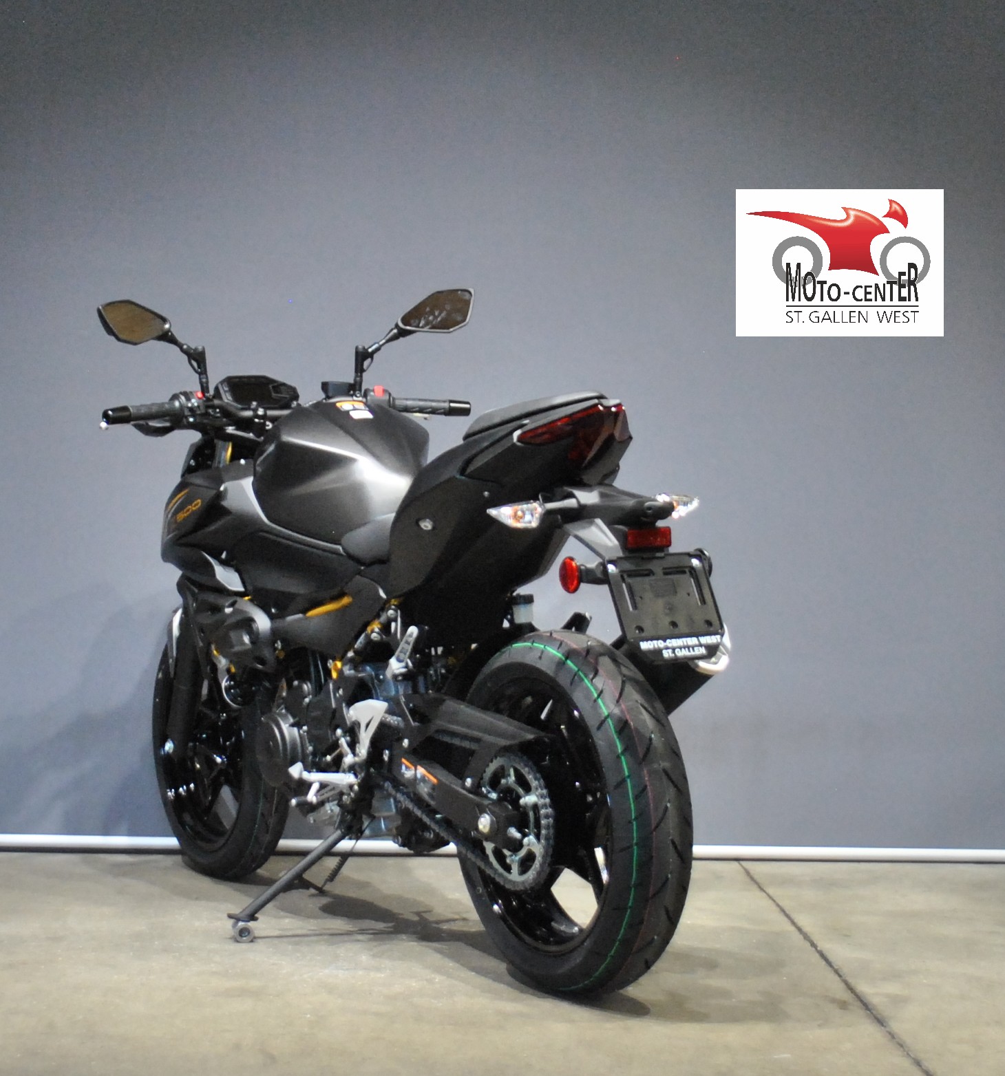 KAWASAKI Z 500-showroom-element-3