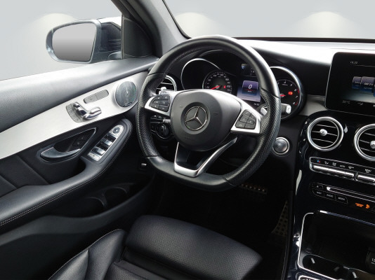 MERCEDES-BENZ GLC Coupé 250 4Matic-image-4