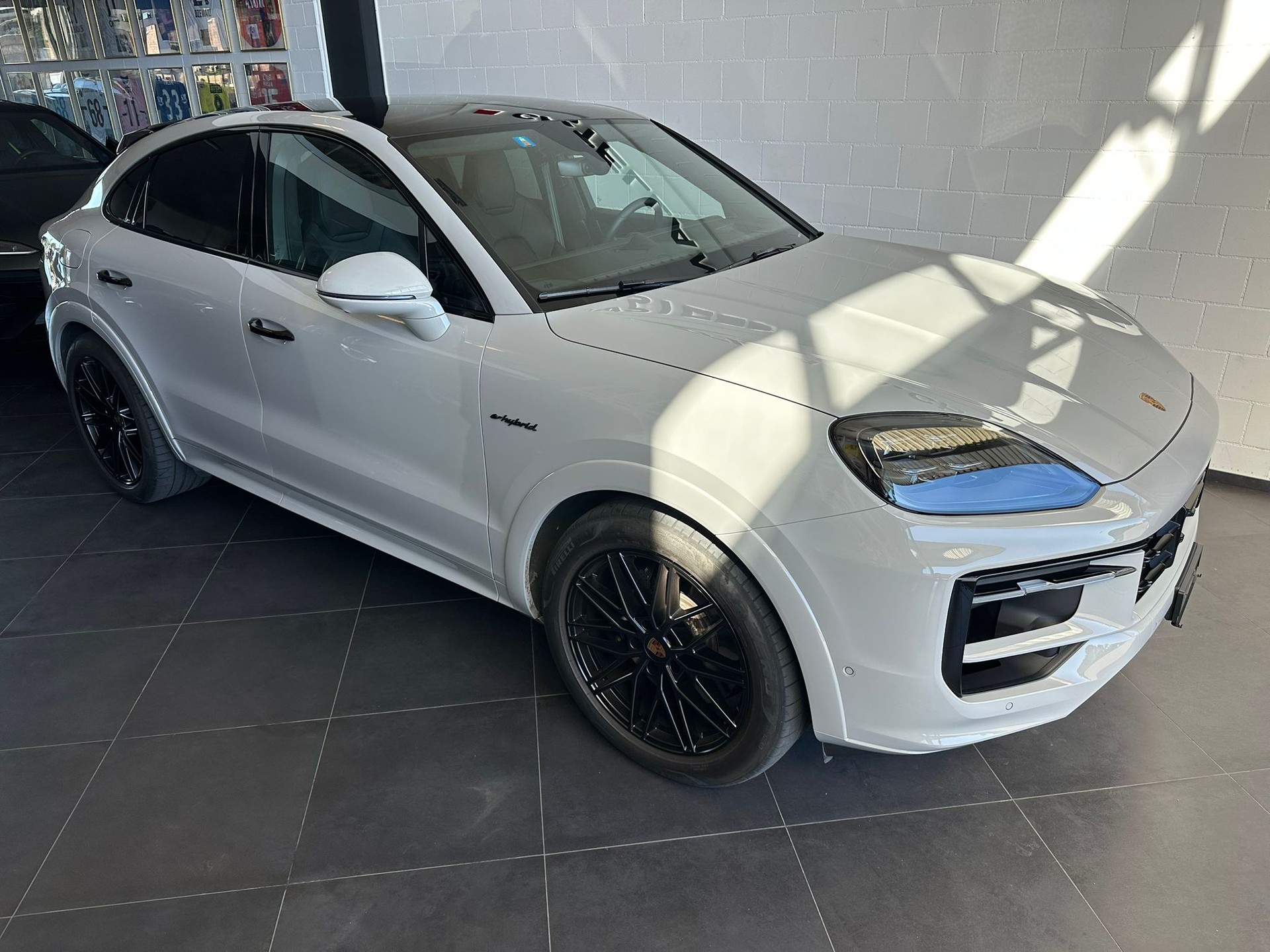 PORSCHE Cayenne S Coupé E-Hybrid Tiptronic-showroom-element-1