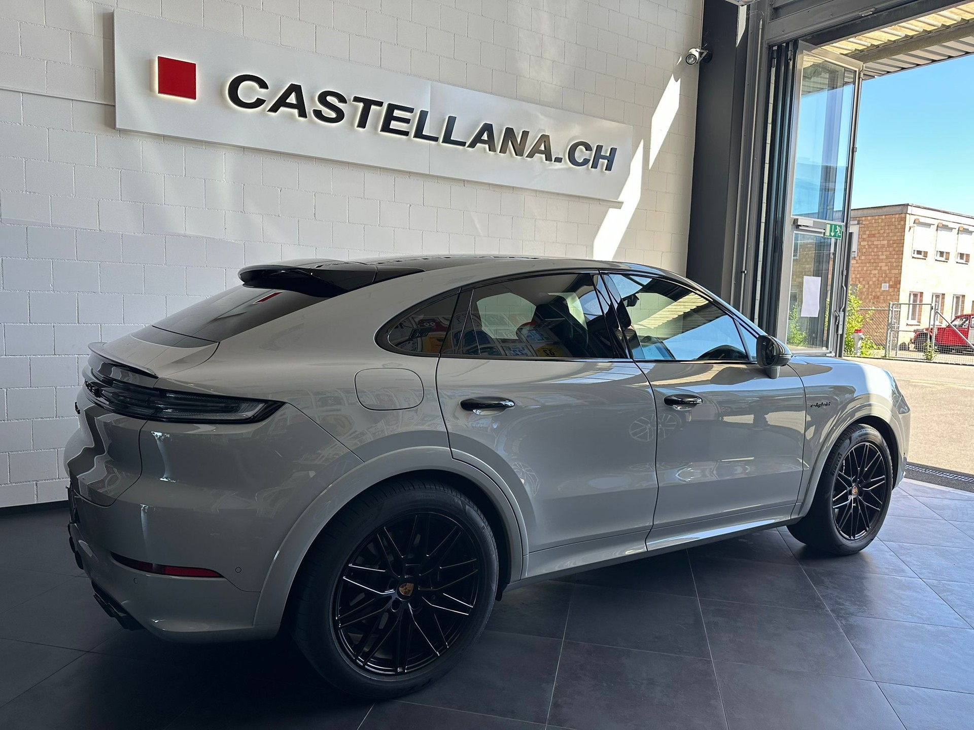 PORSCHE Cayenne S Coupé E-Hybrid Tiptronic-showroom-element-2