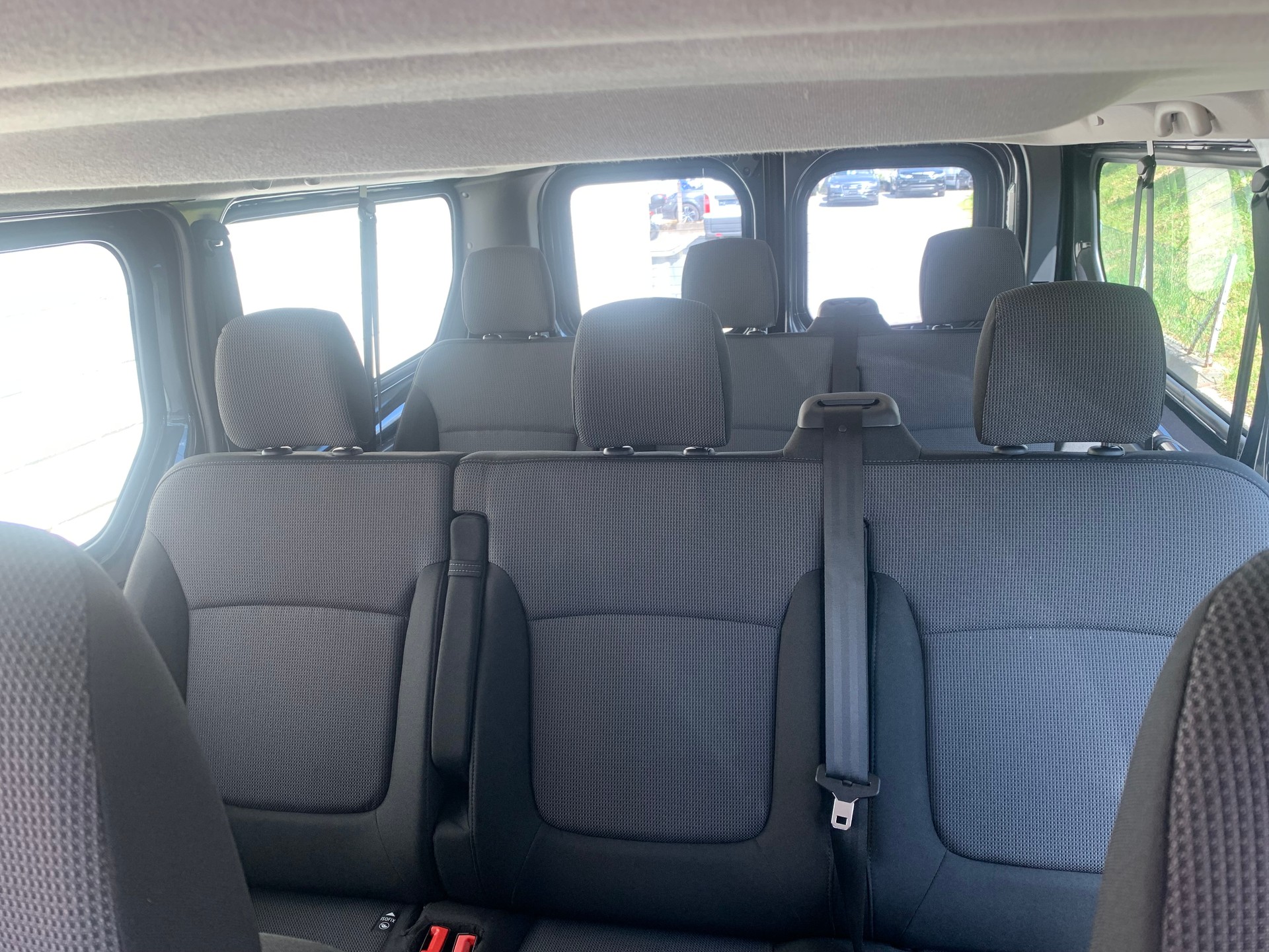 RENAULT Trafic Blue dCi 150 Grand Pasagier Techno-showroom-element-2