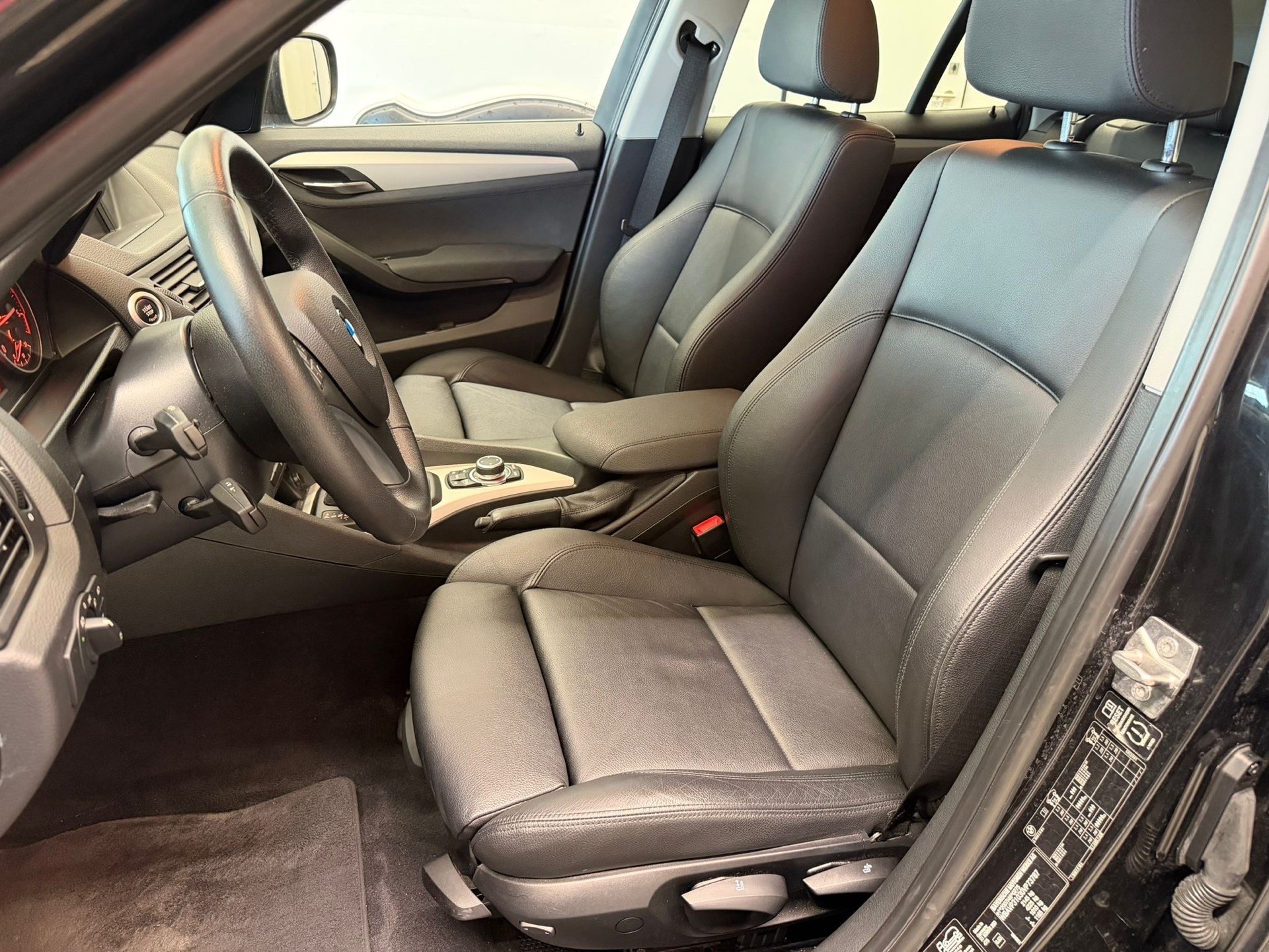BMW X1 xDrive 20d Steptronic-image-14