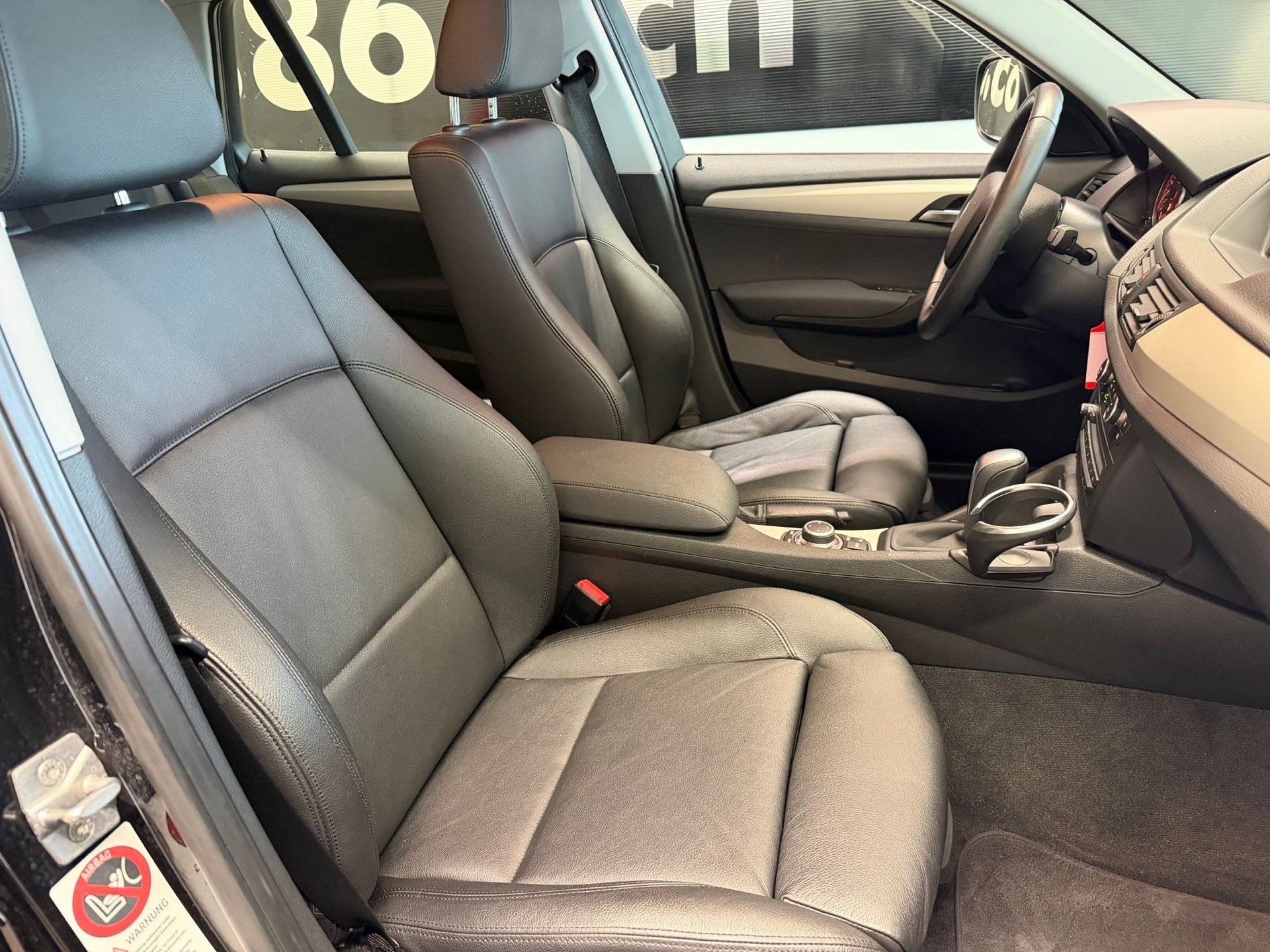 BMW X1 xDrive 20d Steptronic-image-9