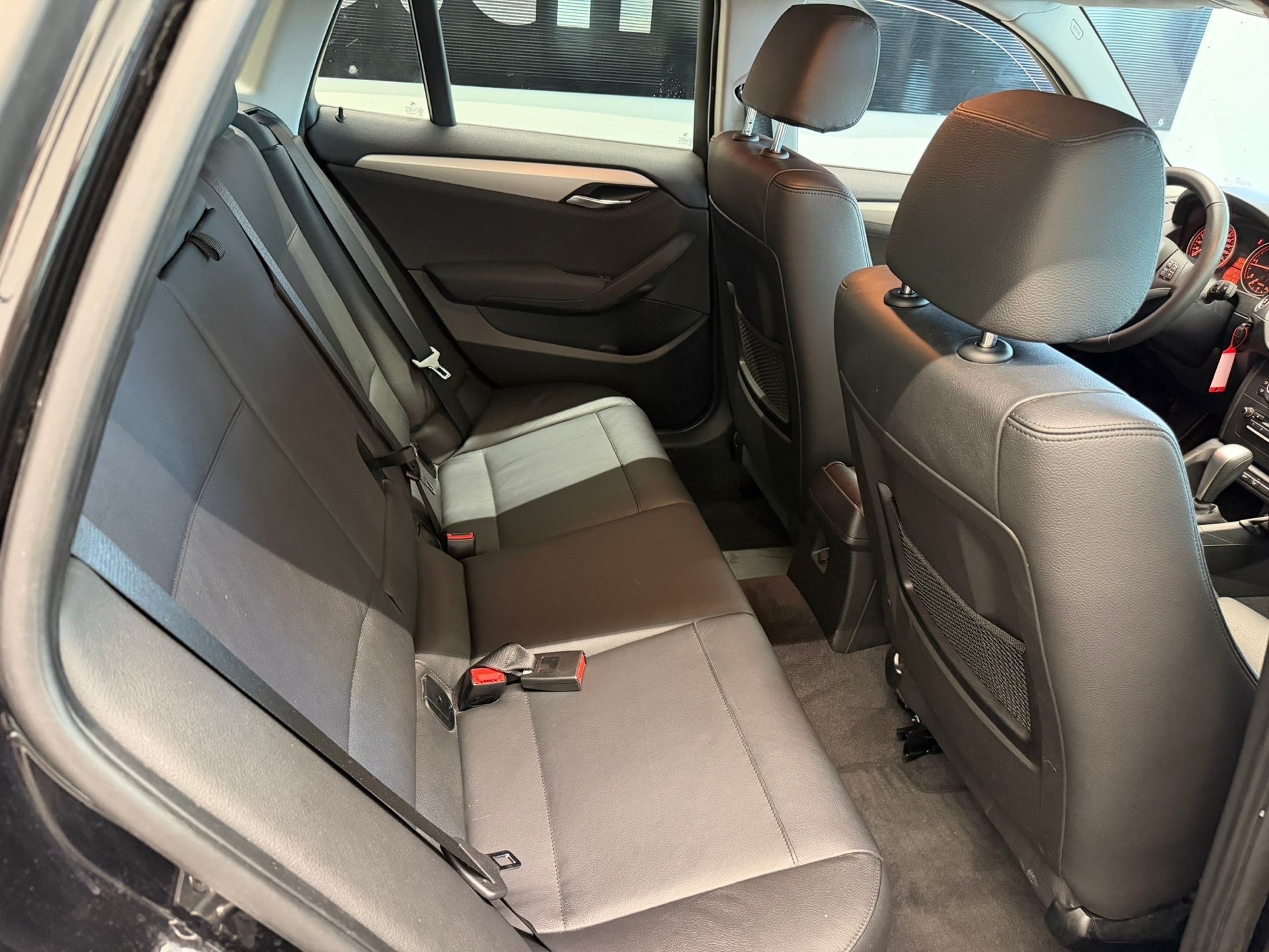 BMW X1 xDrive 20d Steptronic-image-12