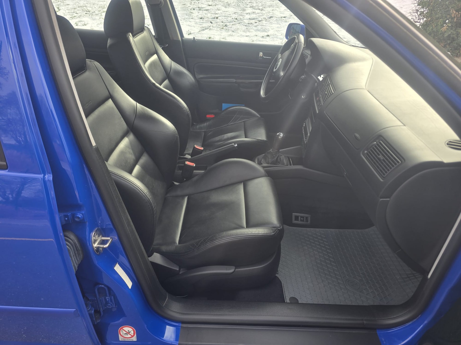 VW Golf 1.8 T GTI-image-13