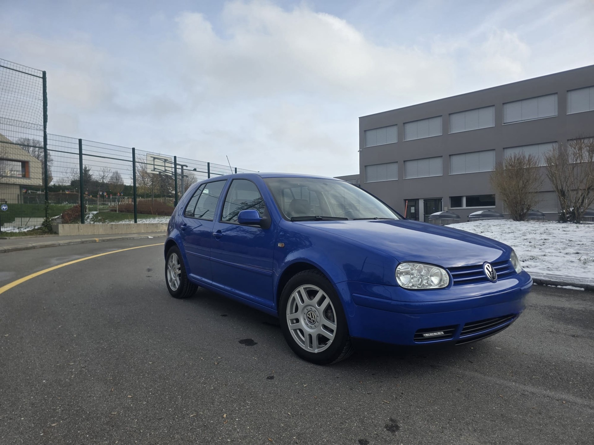 VW Golf 1.8 T GTI-image-8