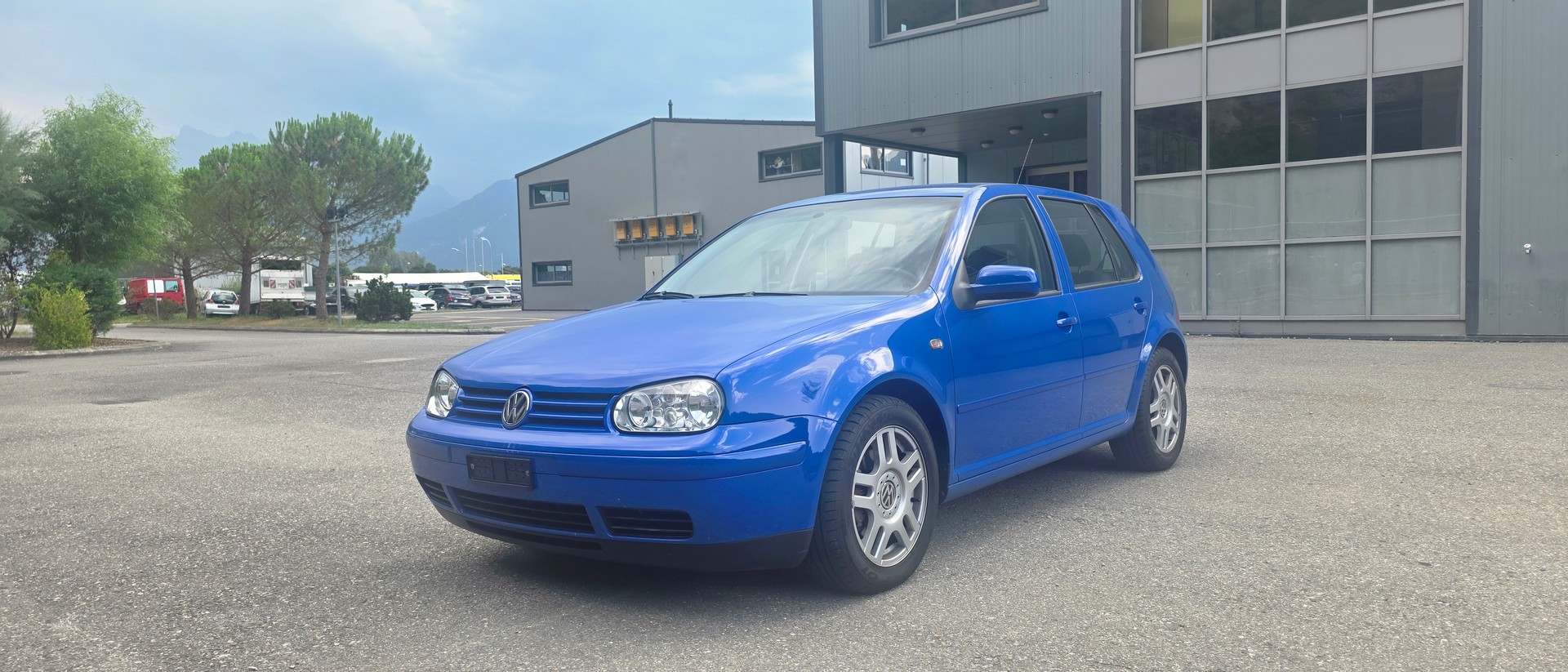VW Golf 1.8 T GTI-image-2