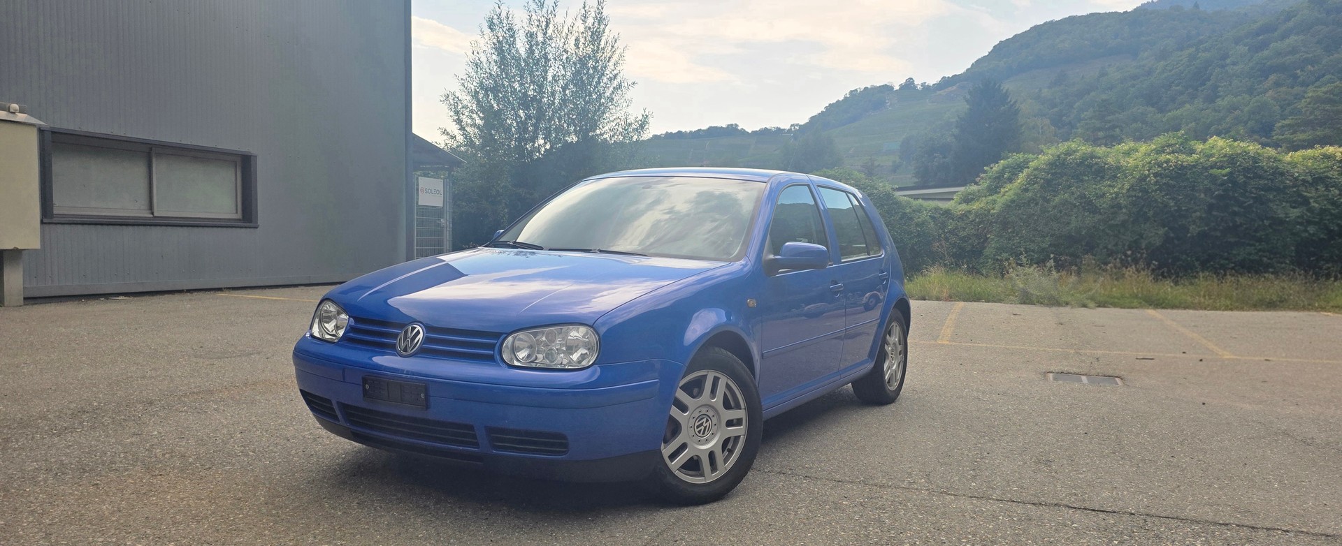 VW Golf 1.8 T GTI-image-1
