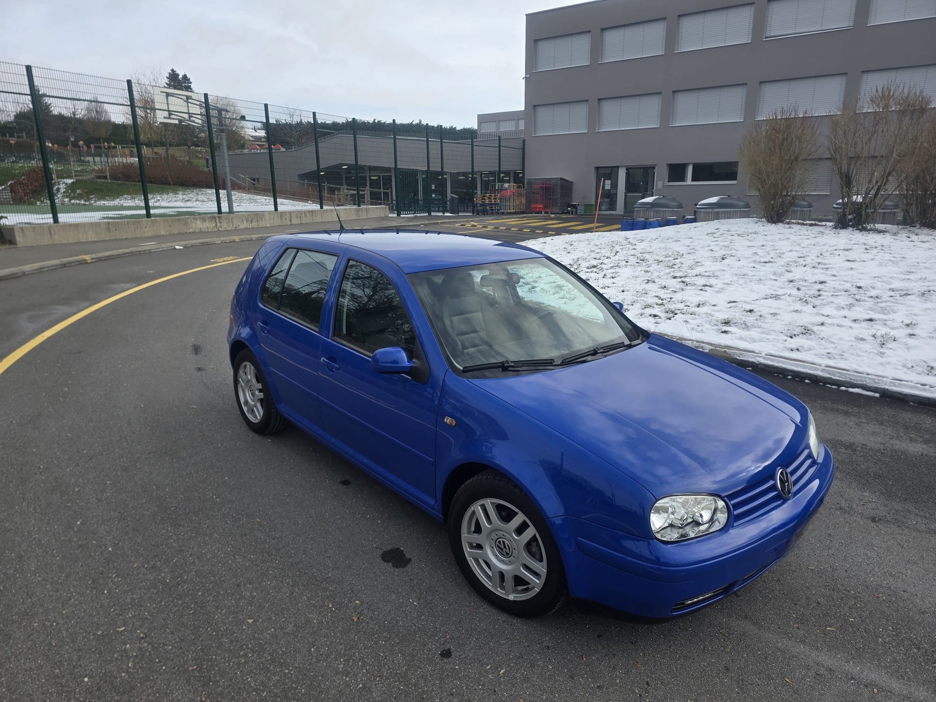 VW Golf 1.8 T GTI-image-6