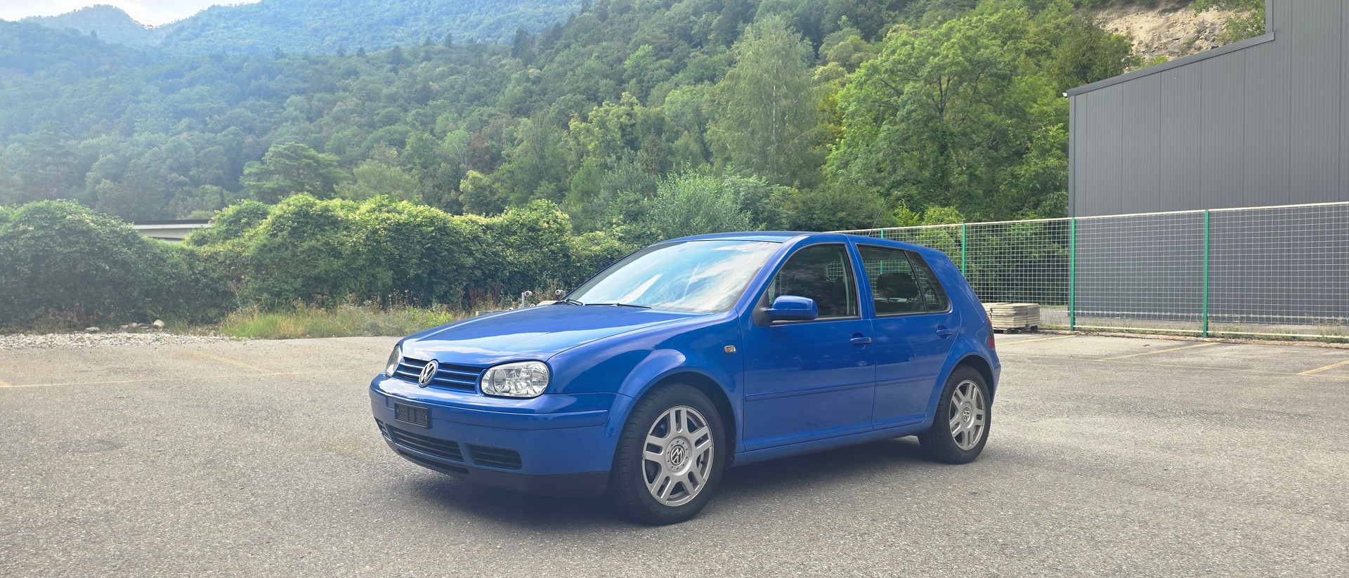 VW Golf 1.8 T GTI-image-8