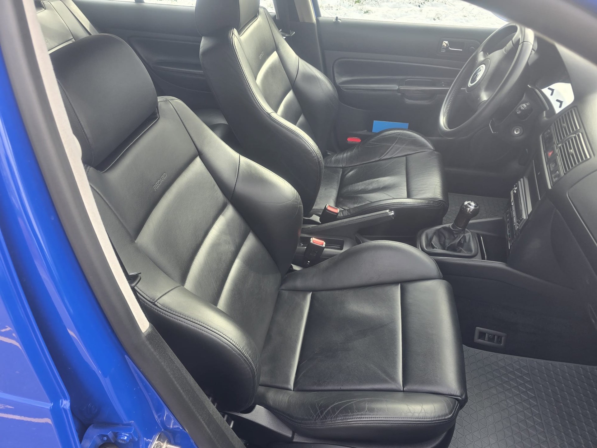VW Golf 1.8 T GTI-image-12