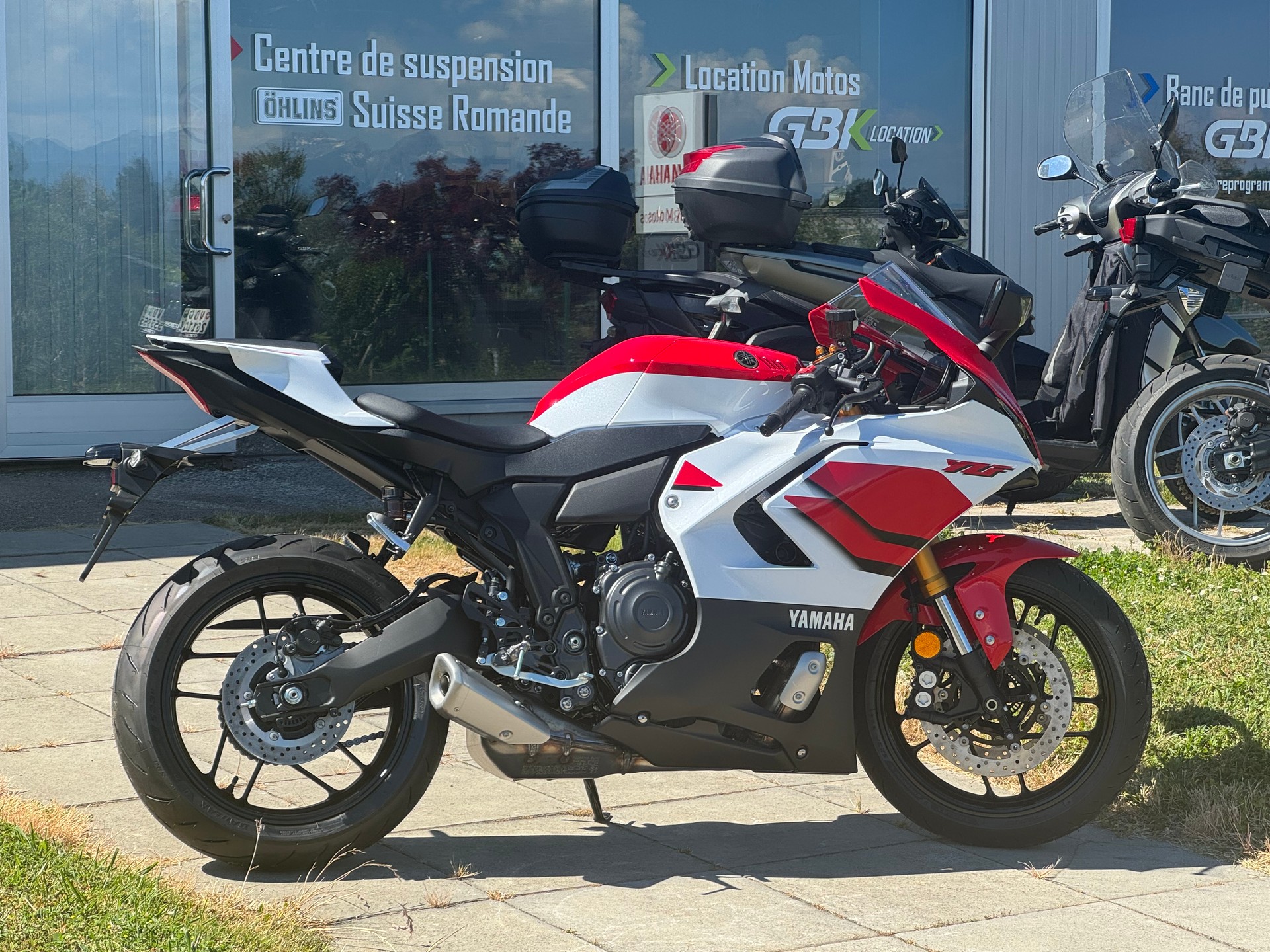 YAMAHA YZF-R7 ABS 70th Anniversary-showroom-element-1