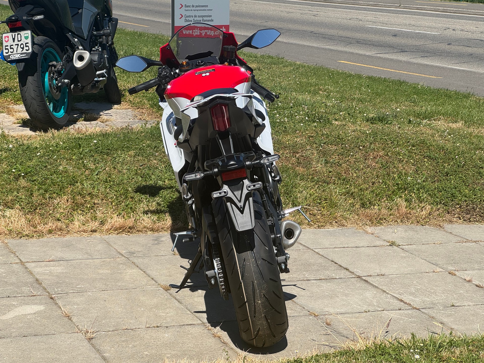 YAMAHA YZF-R7 ABS 70th Anniversary-showroom-element-2